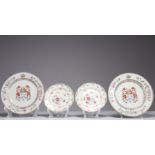 Plates (4) in porcelain of the rose family decorated with 18th century coat of arms