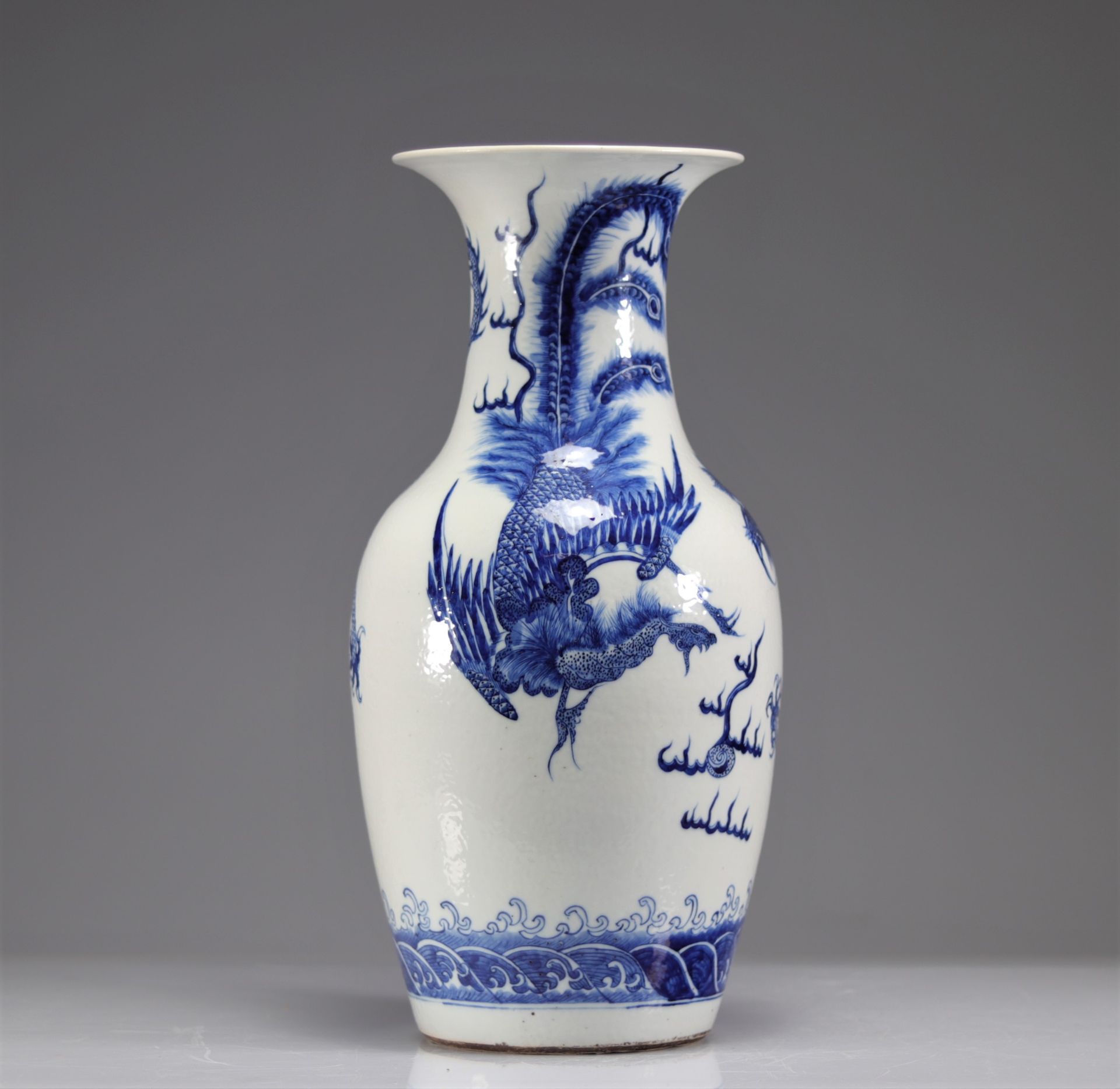 Blue white vase decorated with dragon and phoenix XIXth