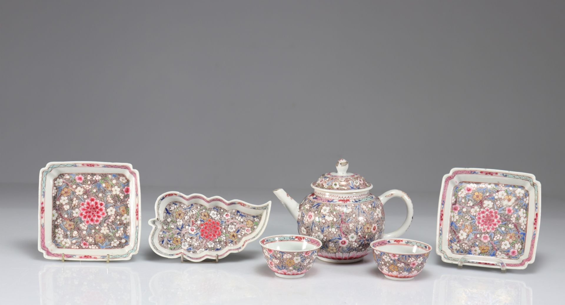 18th century famille rose porcelain tea service (16p) - Image 3 of 4