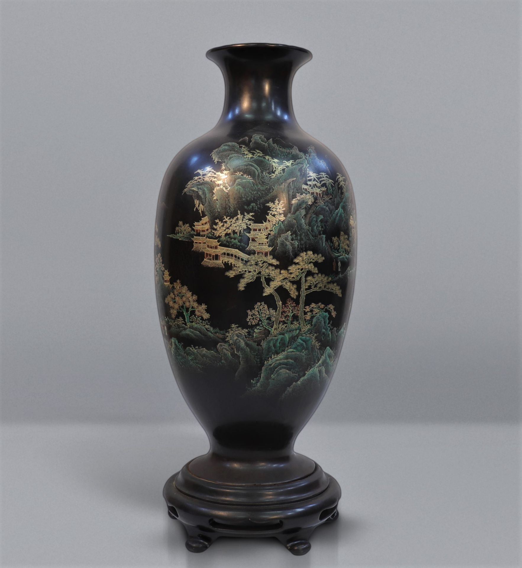 Important (1m10) Fuzhou lacquer vase with landscape decoration - Image 4 of 6