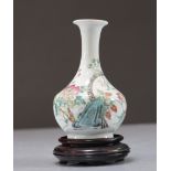 Famille rose porcelain vase with floral decoration