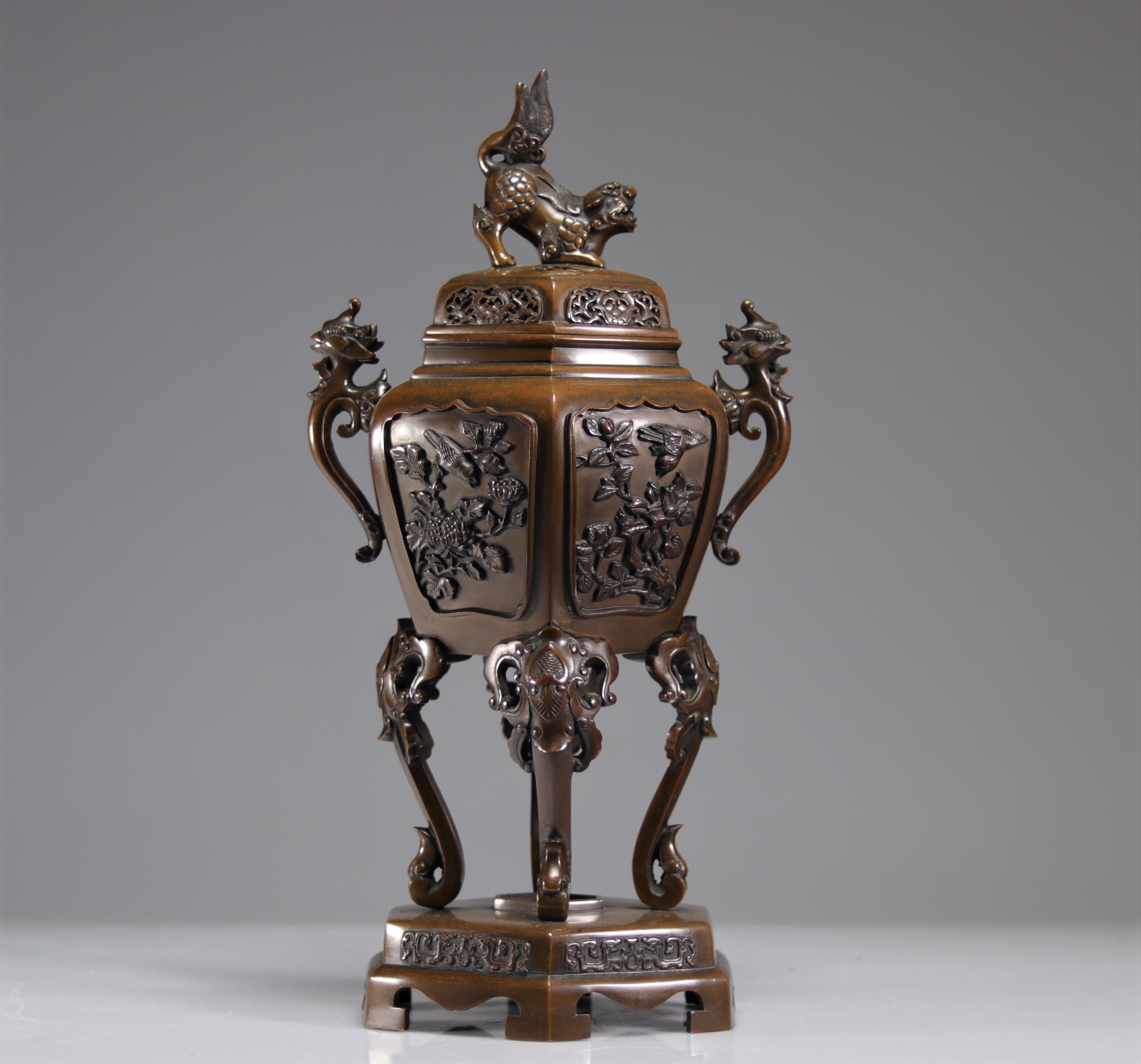 Japanese bronze incense burner from the Meiji period