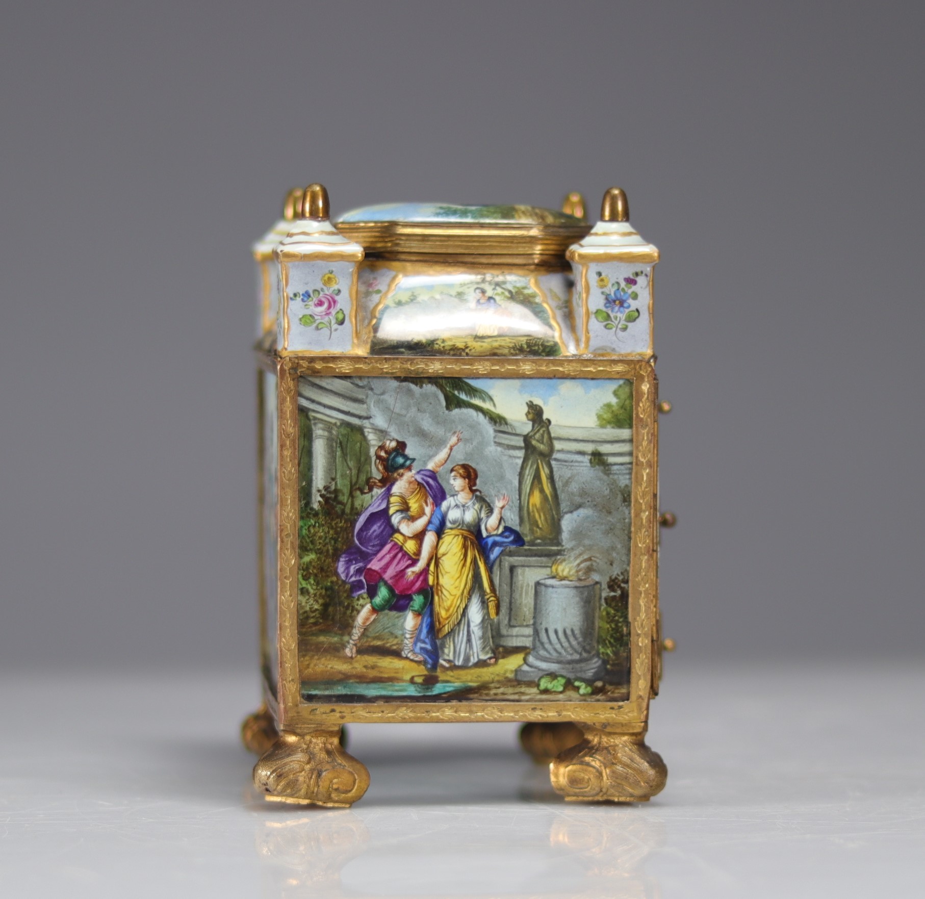 Sumptuous box painted with romantic scenes, probably Vienna. - Image 4 of 7