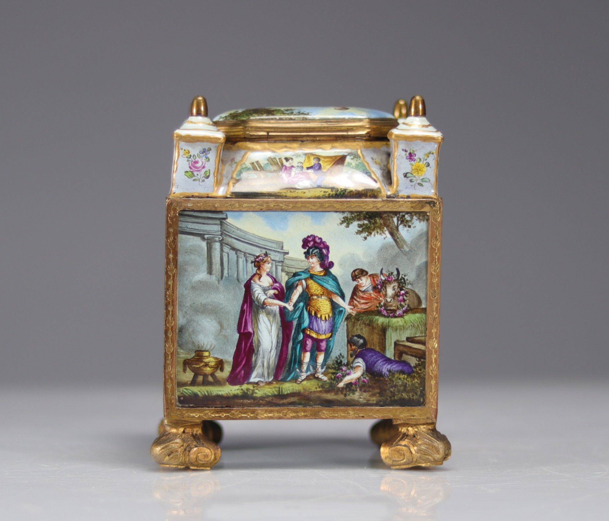 Sumptuous box painted with romantic scenes, probably Vienna. - Image 6 of 7