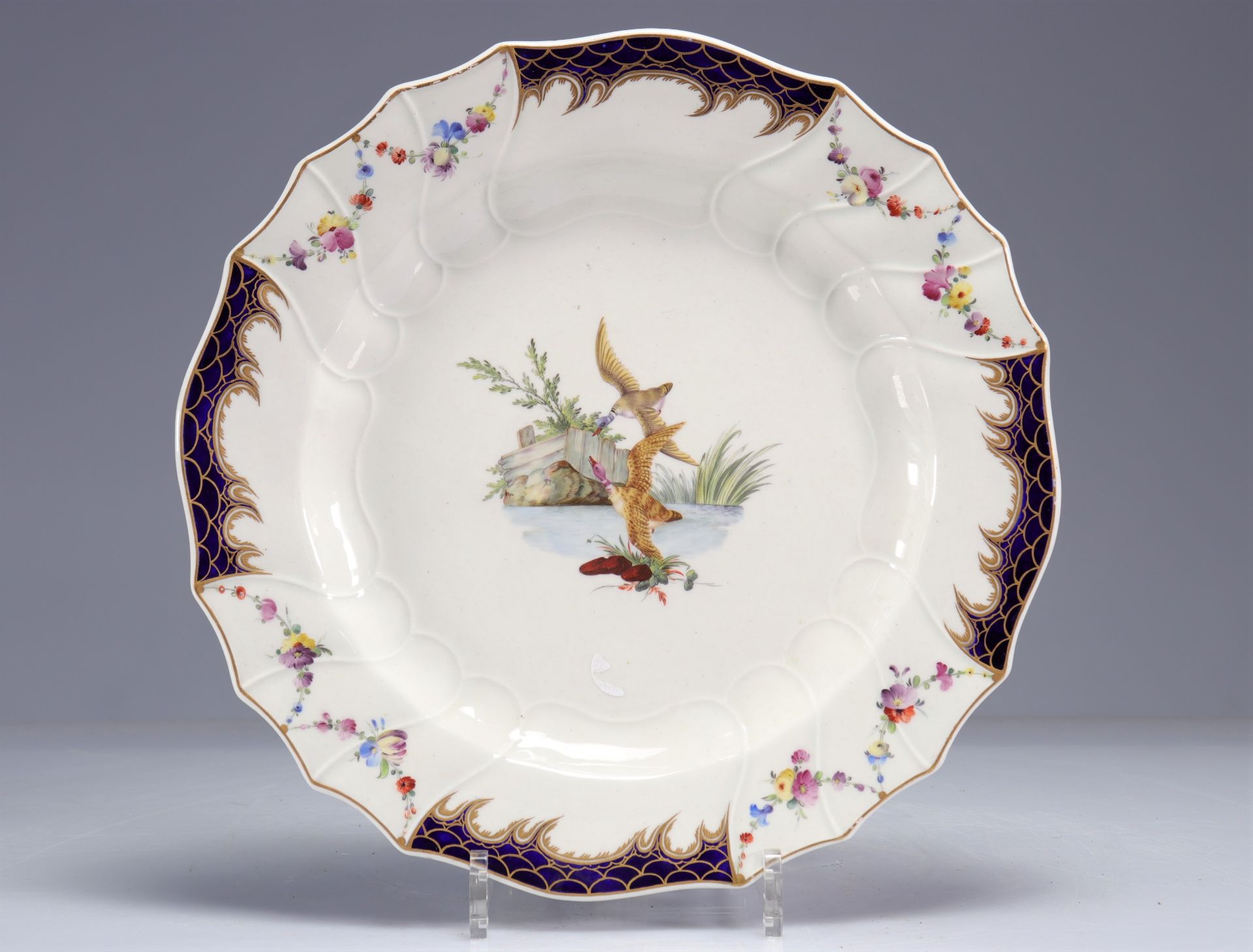 Large 18th century Tournai porcelain dish decorated with ducks