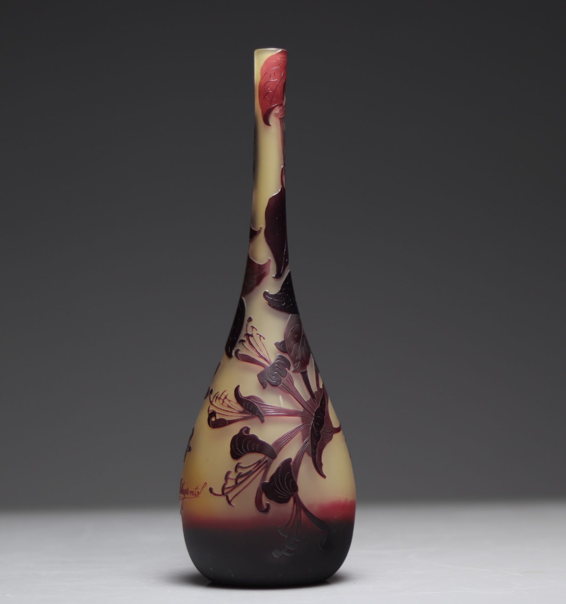 Sumptuous Argental vase decorated with flowers - Image 2 of 5