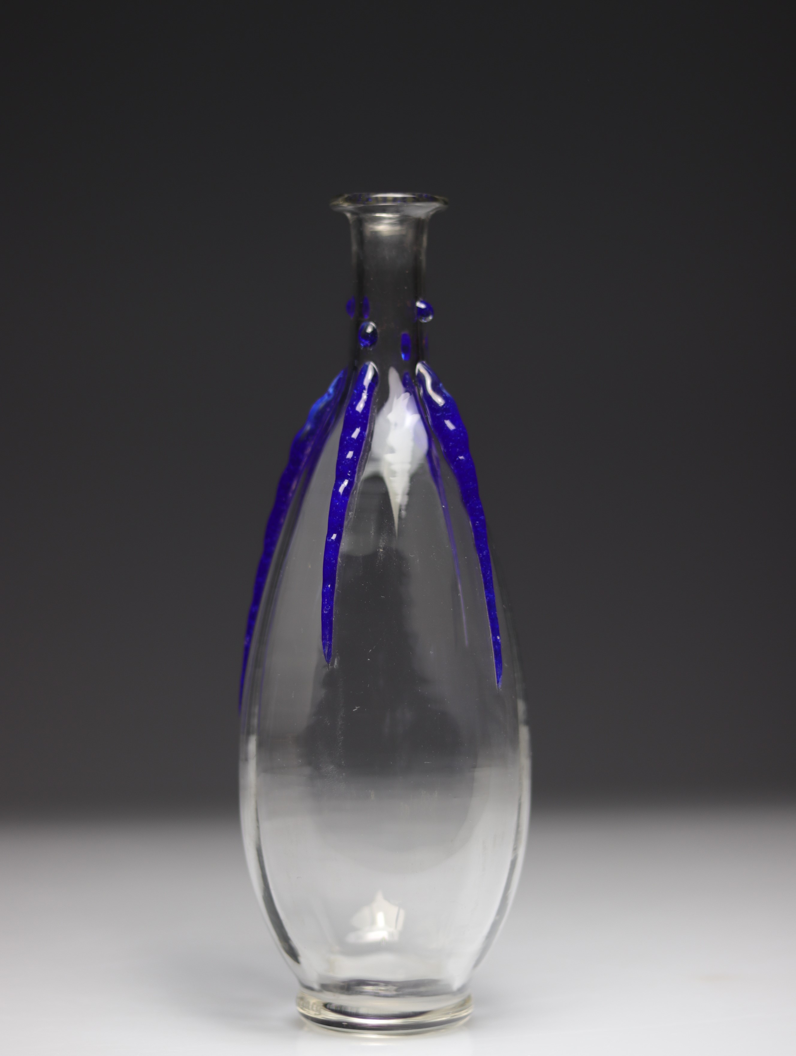 Daum Nancy vase with applications - Image 2 of 3