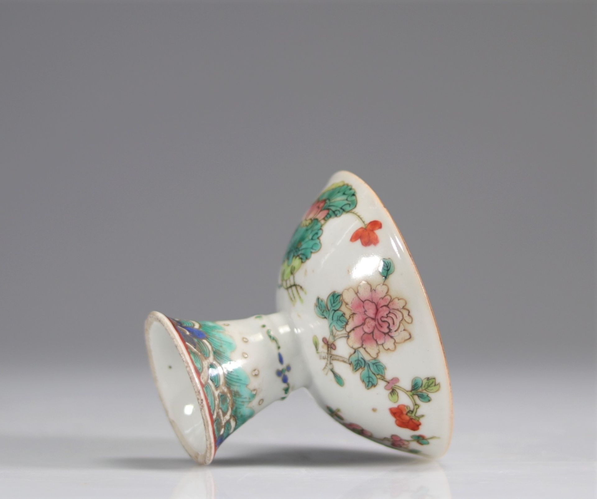 19th century Chinese porcelain bowl - Image 2 of 4