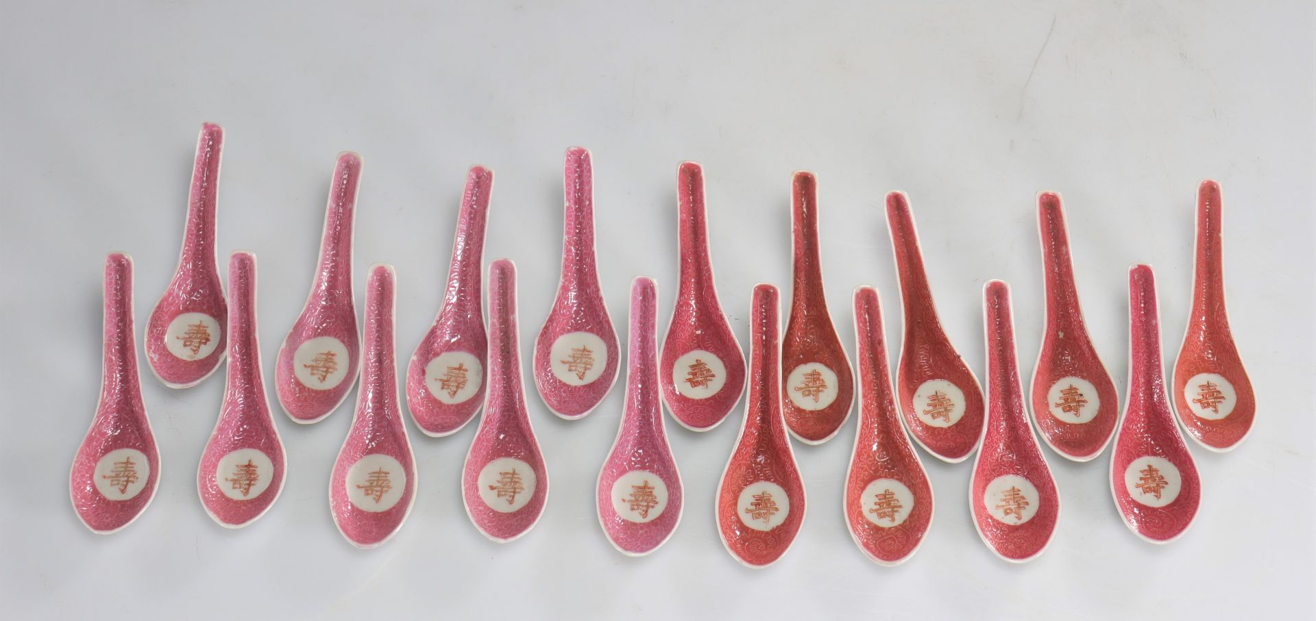 Spoons (18) in Chinese famille rose porcelain
