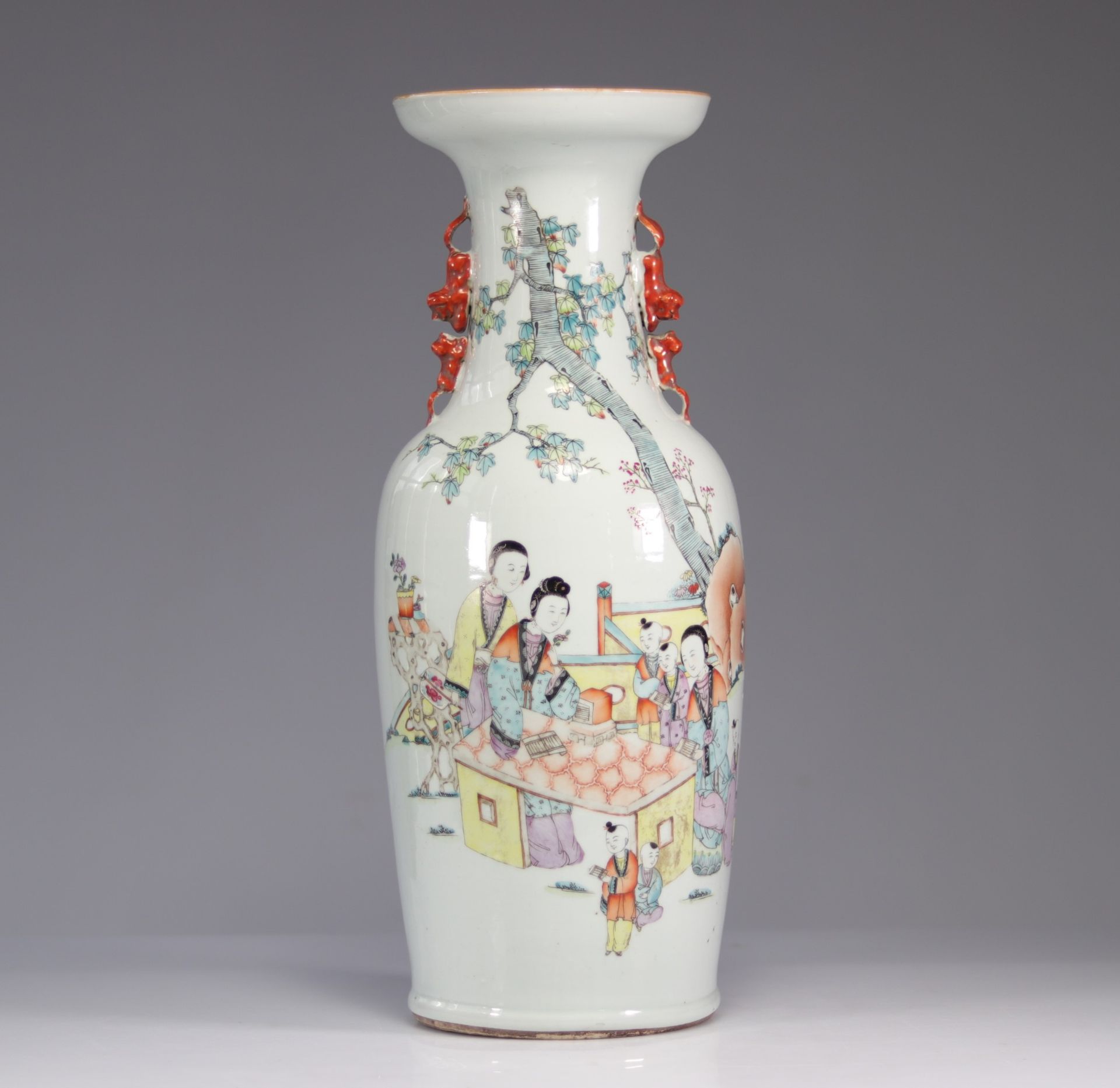 Large Chinese porcelain vase decorated with women and children