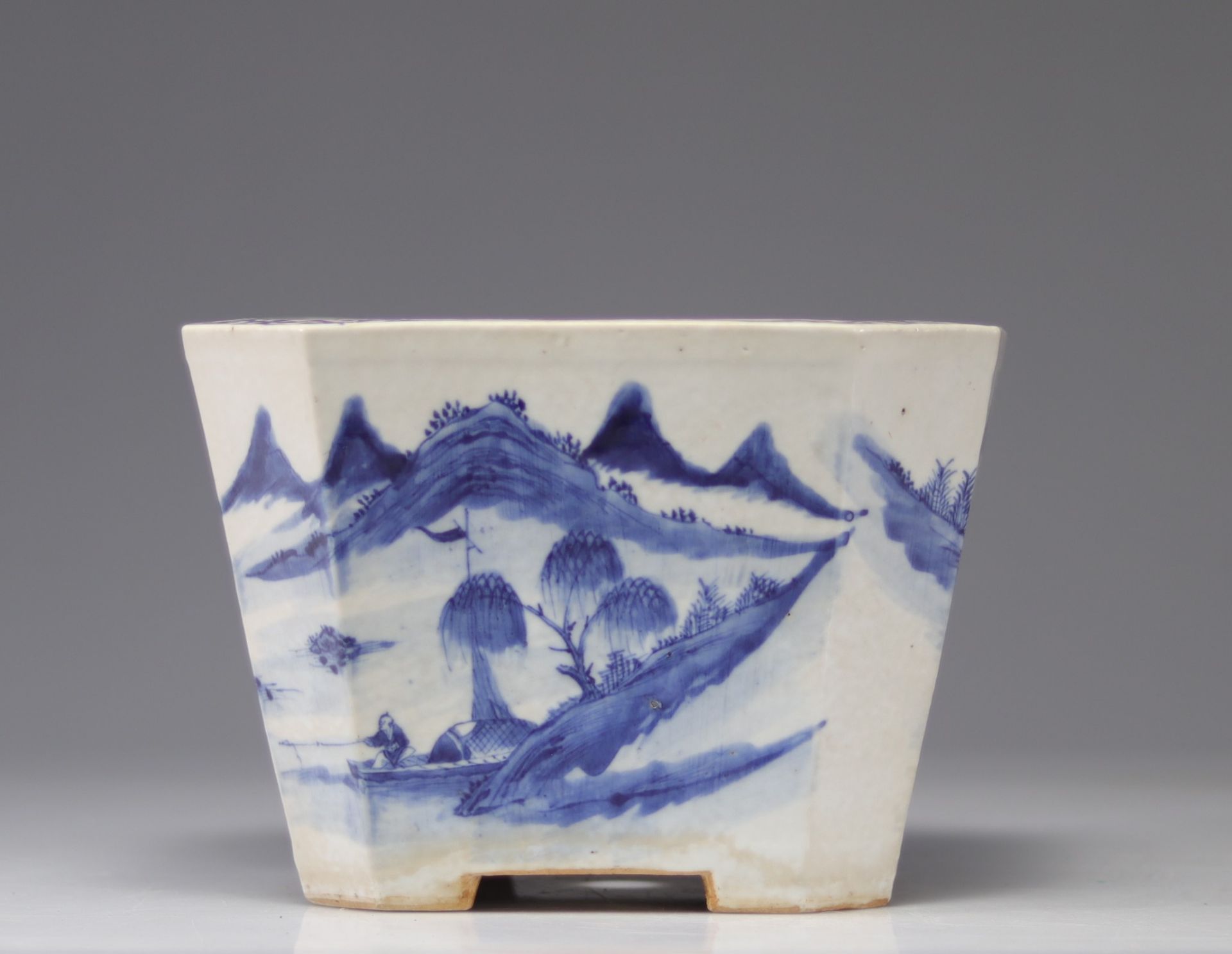 Blue white Chinese porcelain vase with Qing period landscape decoration - Image 2 of 6