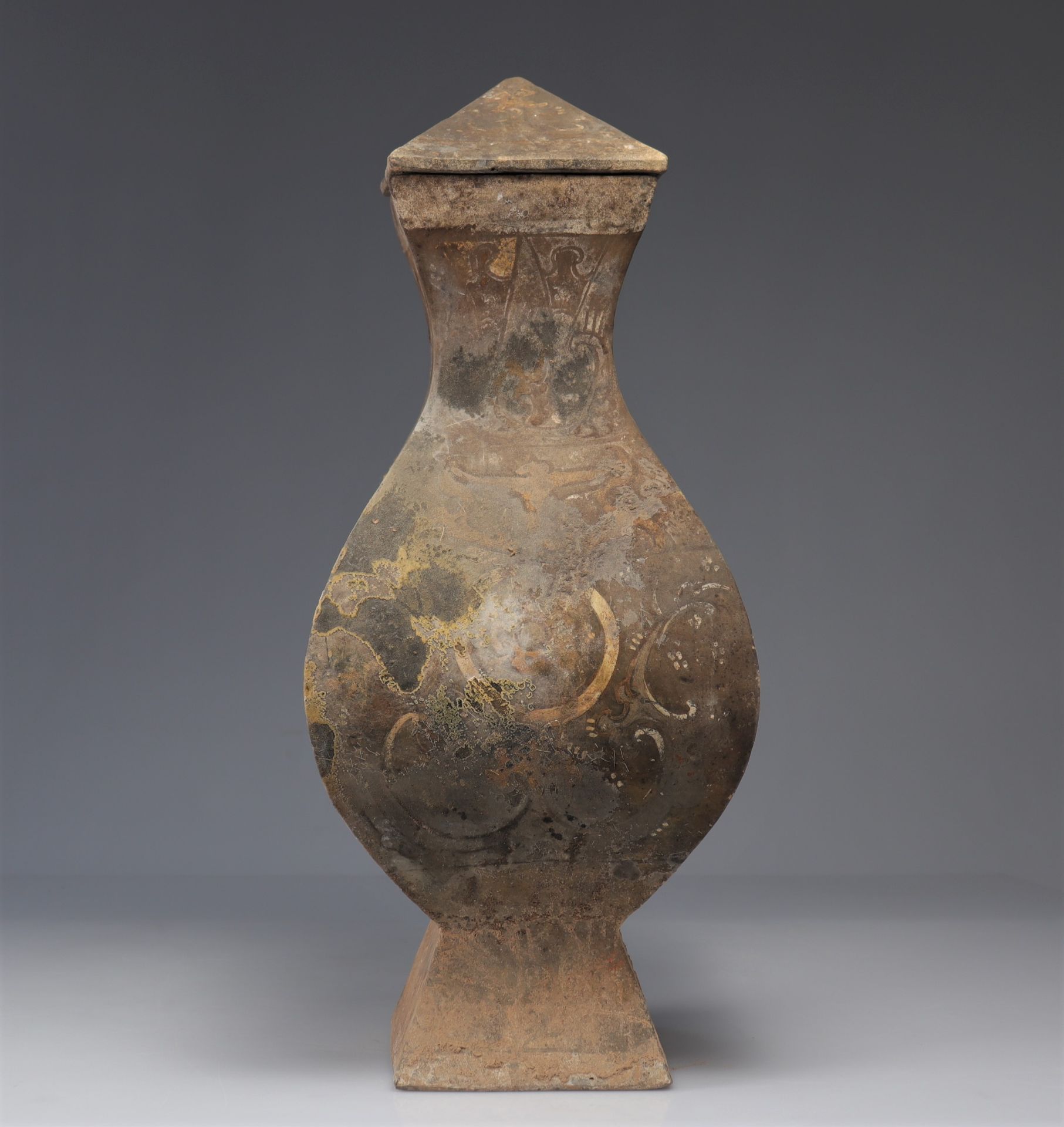 Important covered vase "Fanghu" polychrome terracotta probably Han dynasty - Image 3 of 4