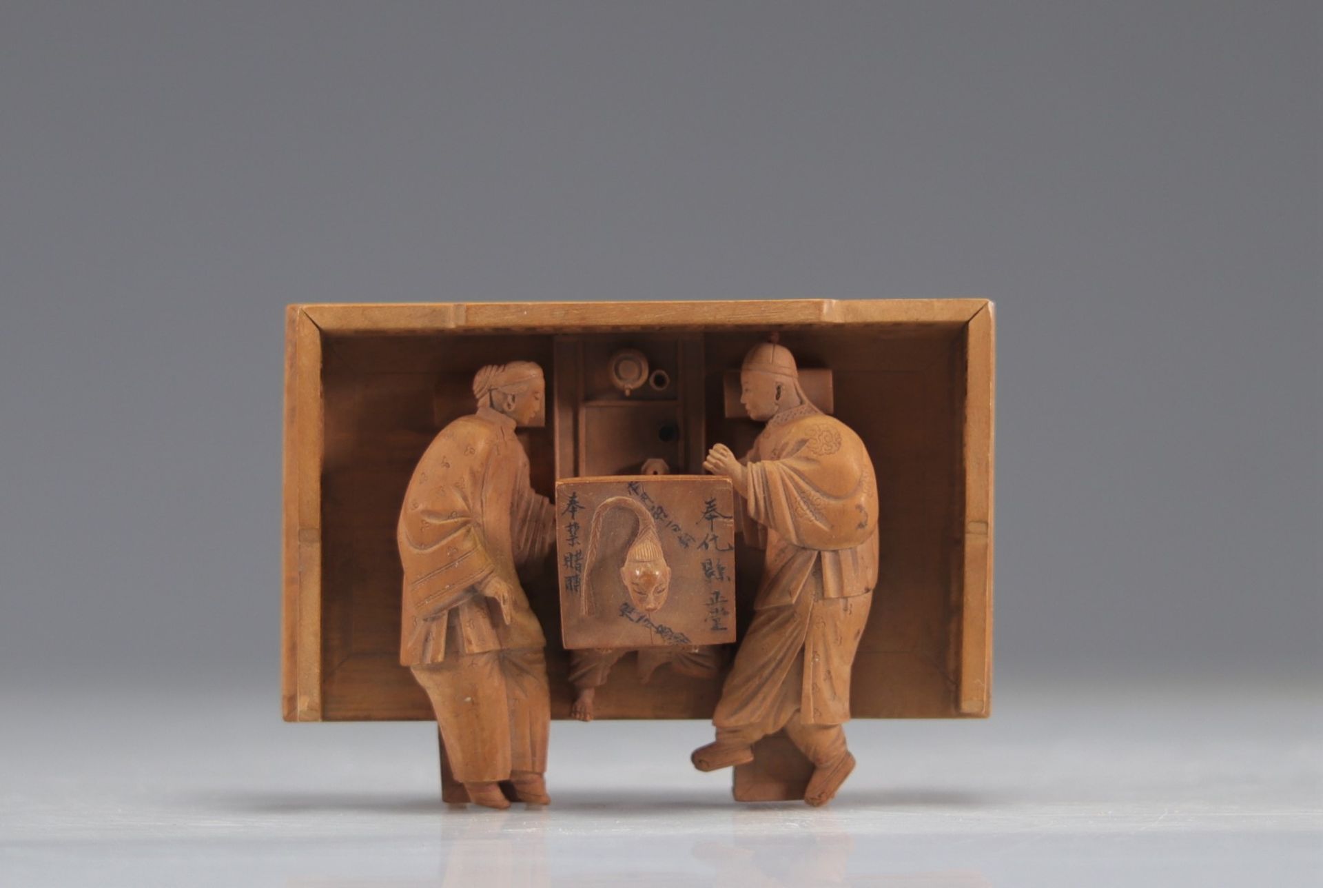 Finely crafted wooden sculpture - anti opium propaganda - China circa 1890 - Image 3 of 3