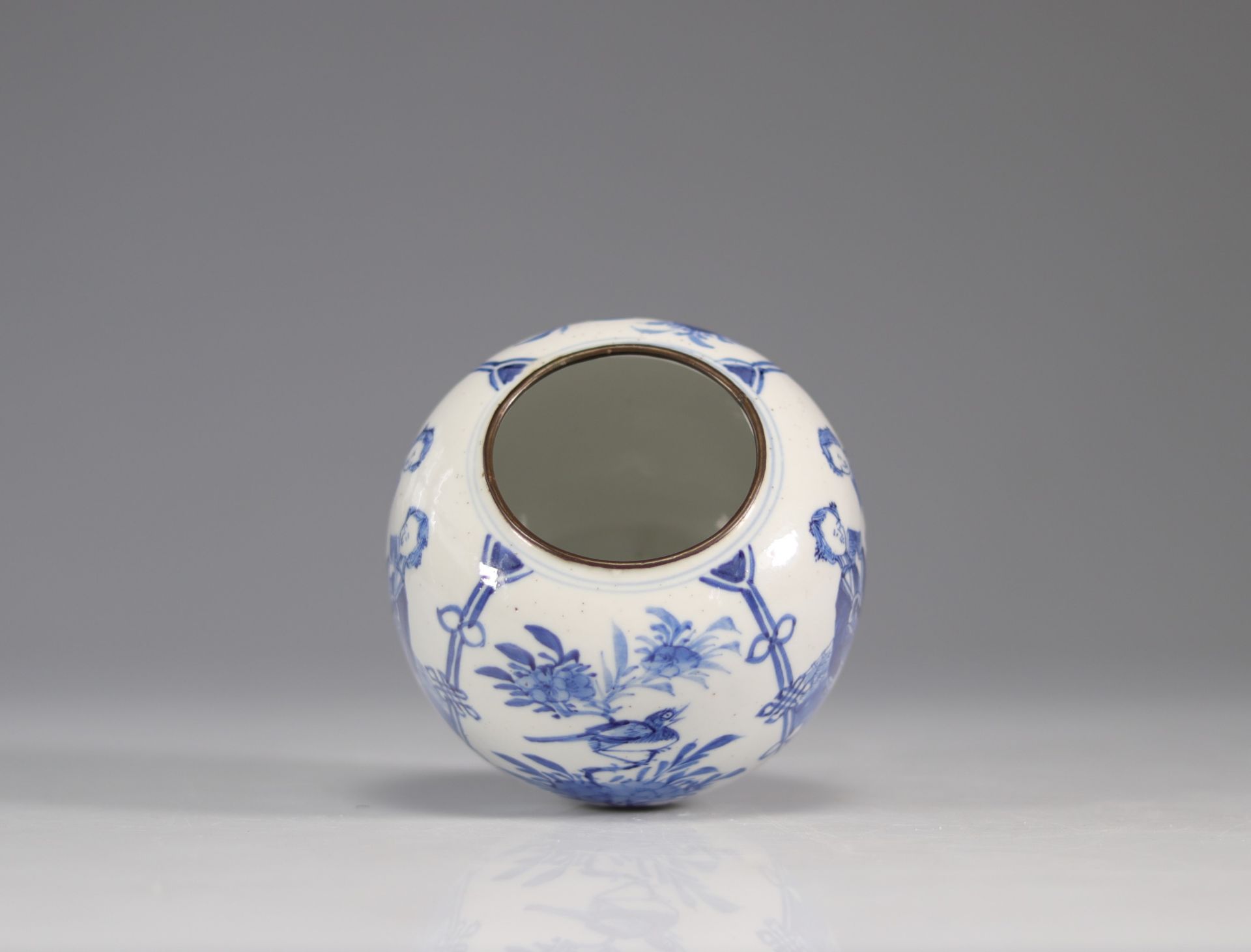 White blue porcelain ball vase Kangxi brand - Image 5 of 6