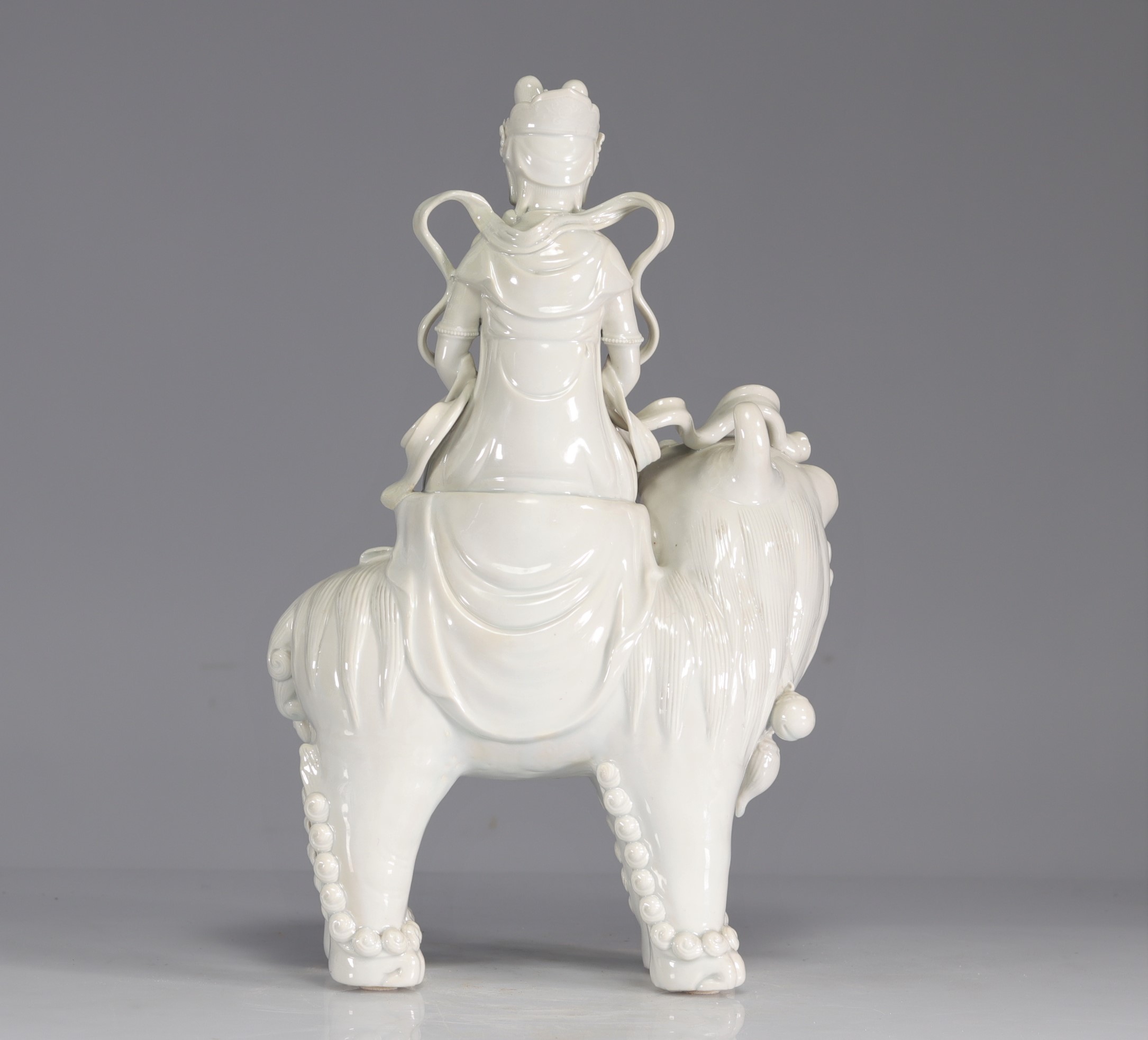 Guanyin posed on a dog in white china Qing period - Image 3 of 7