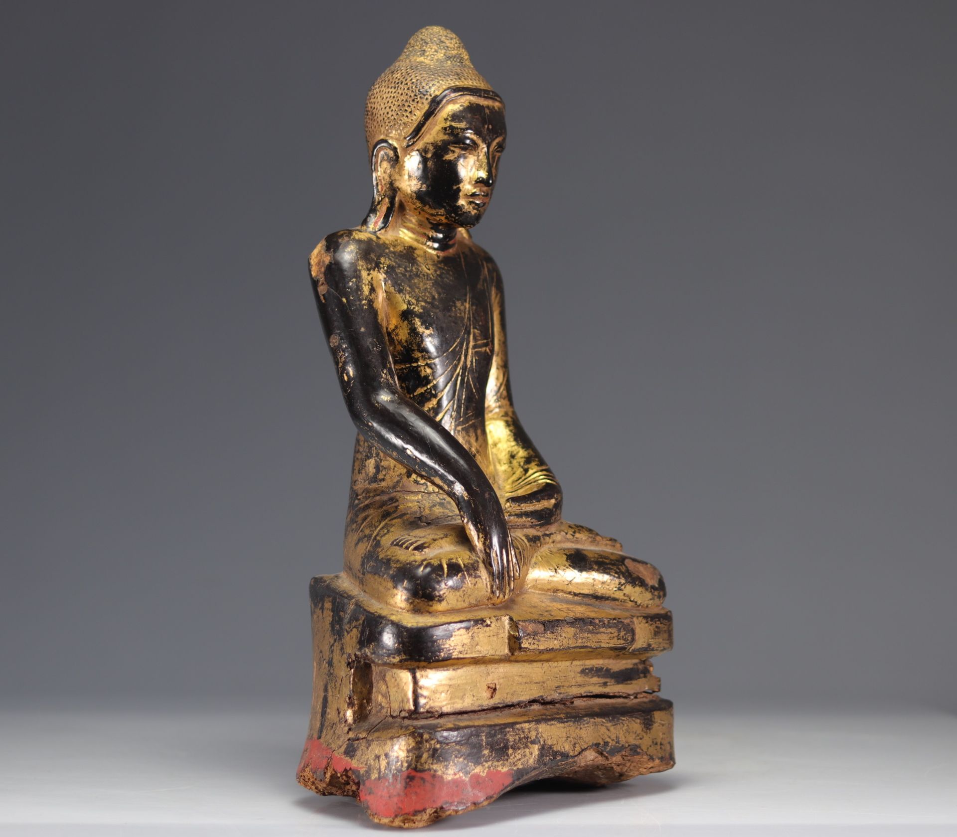 18/19th century Buddha in gilded wood originating from Thailand - Image 3 of 4