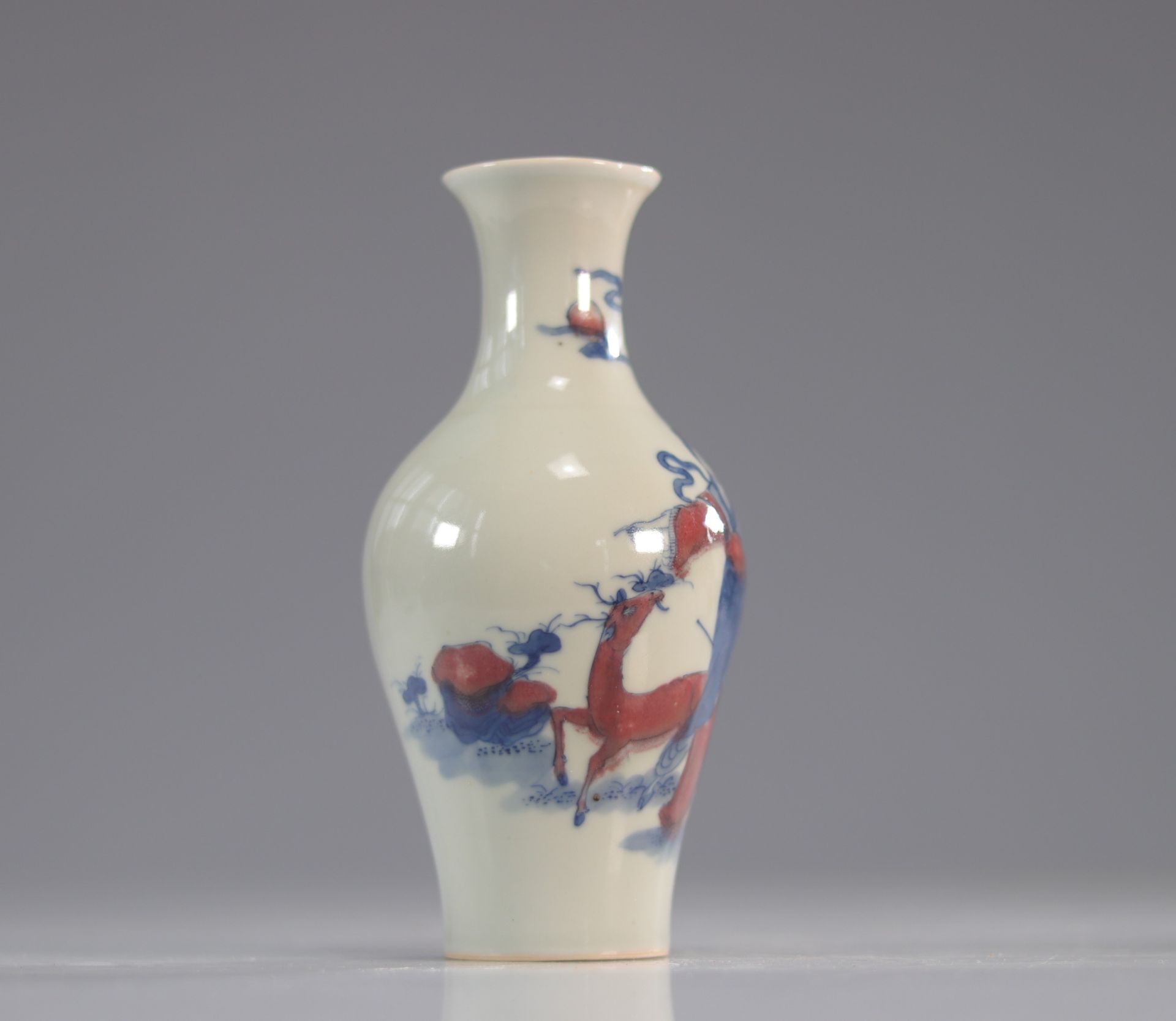 Vase, bowl and brush holder - Guangzu and Kanxi brands - Image 7 of 10