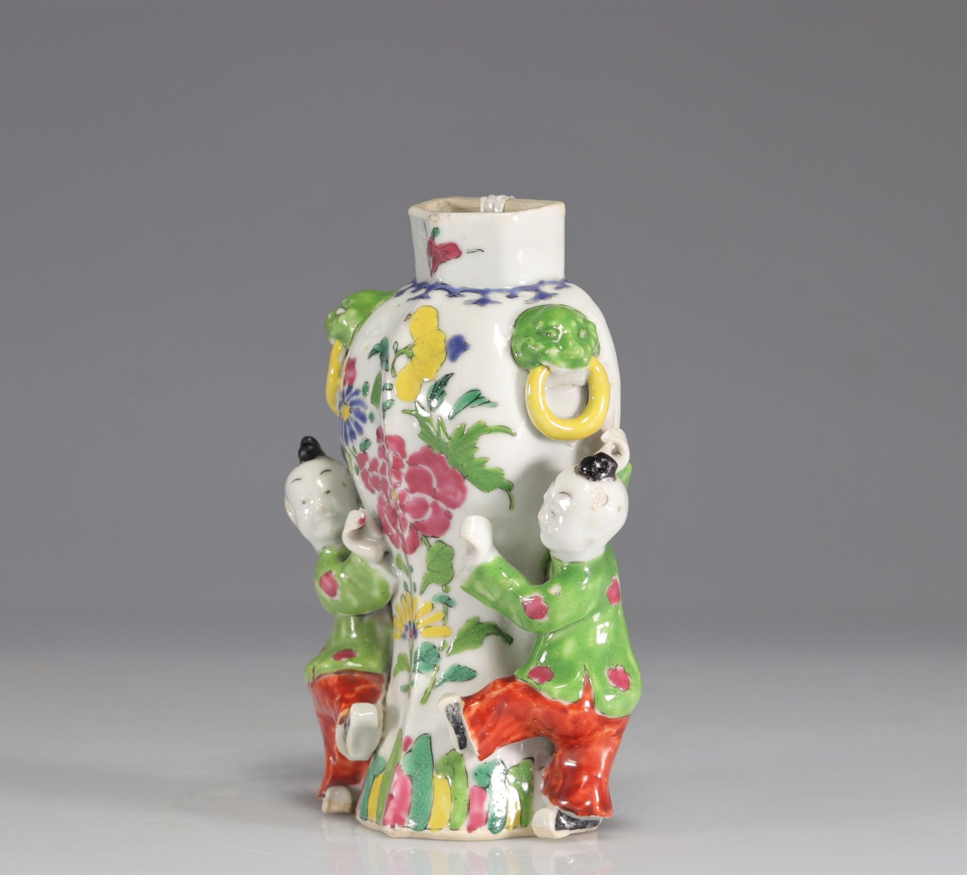18th century Chinese porcelain wall vase famille rose - Image 4 of 6