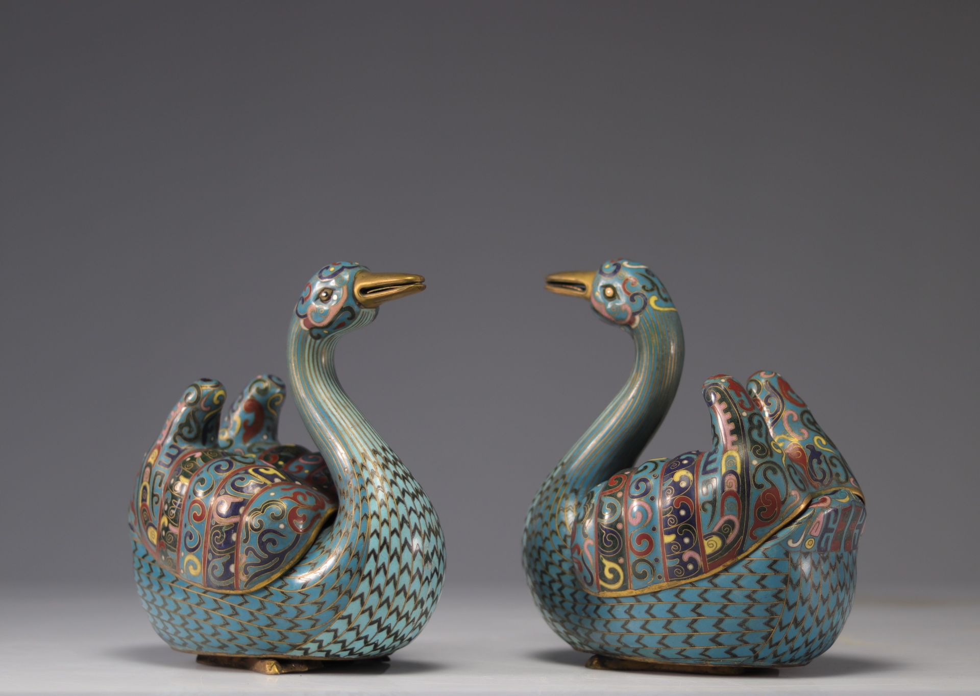 Pair of bronze cloisonne incense burners, Republic period - Image 5 of 5