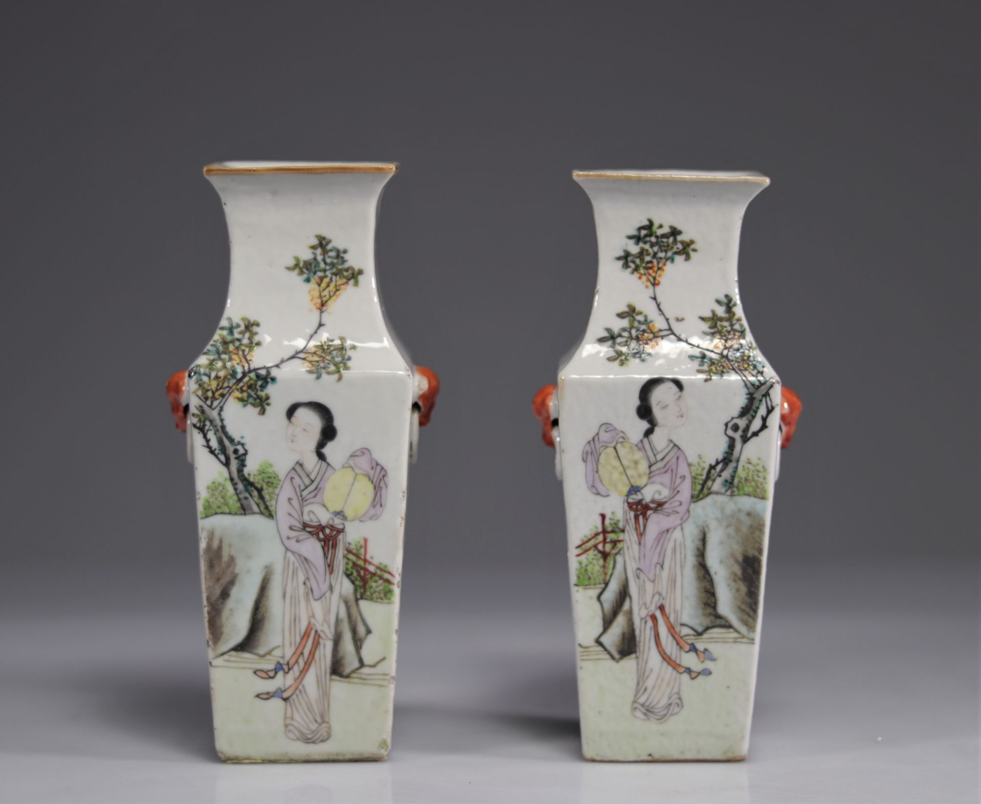 Pair of qianjiang cai young woman with fan porcelain vases - Bild 3 aus 7