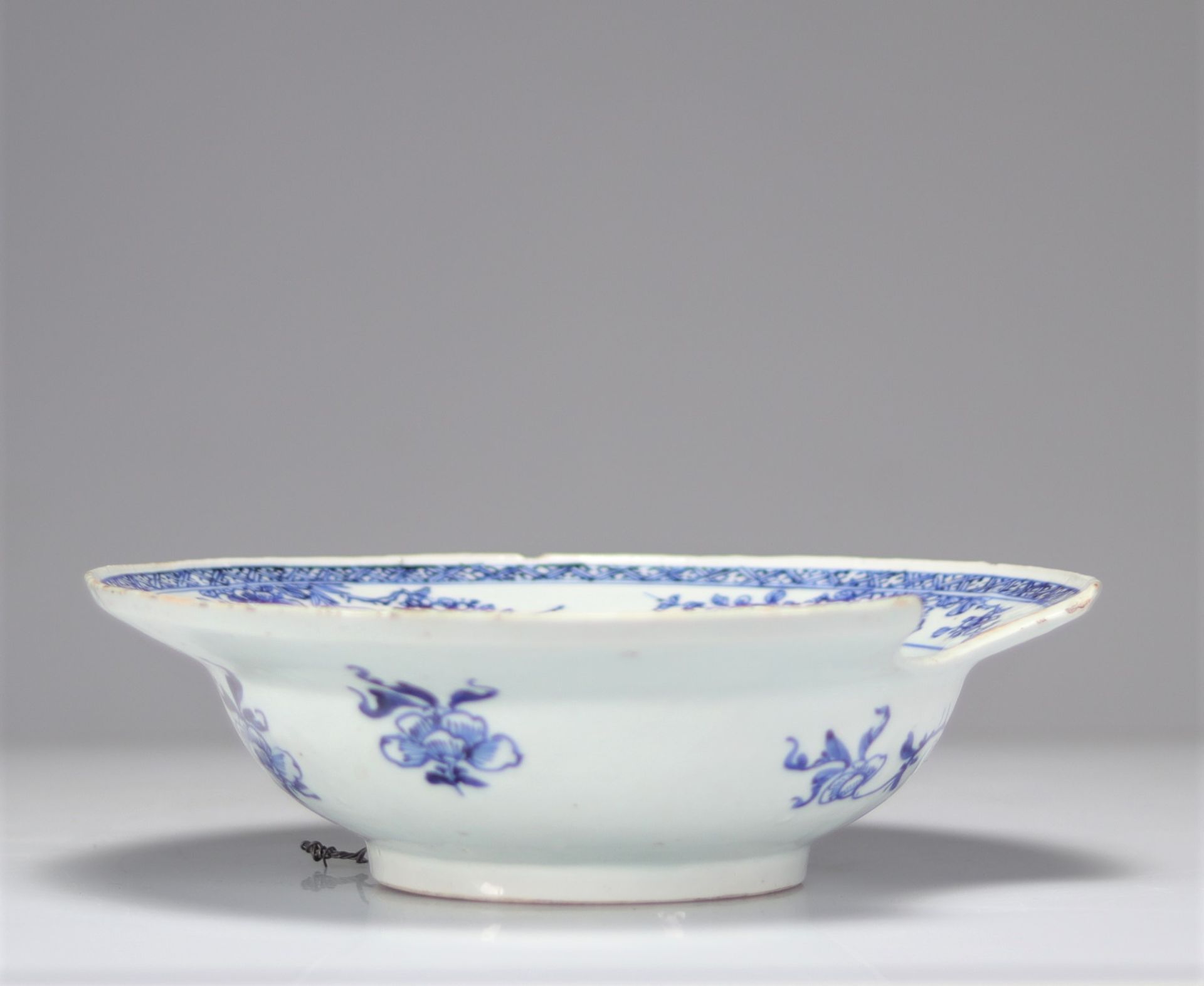 Rare 18th century Chinese porcelain shaving dish - Bild 2 aus 3