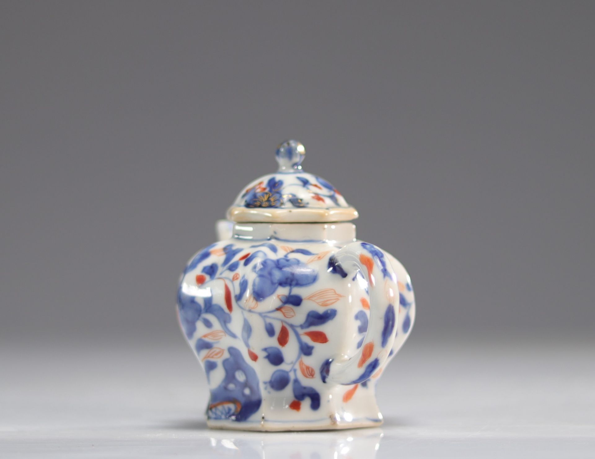 Kangxi period teapot - imari export - China - Image 3 of 5