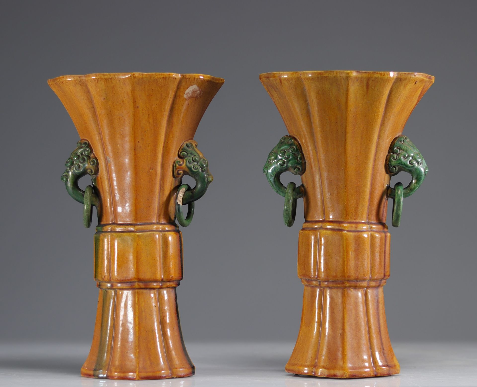 Pair of Gu-shaped Sancai porcelain and enamel vases - Image 3 of 4