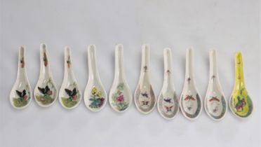 Spoons (10) in Chinese famille rose porcelain various decorations