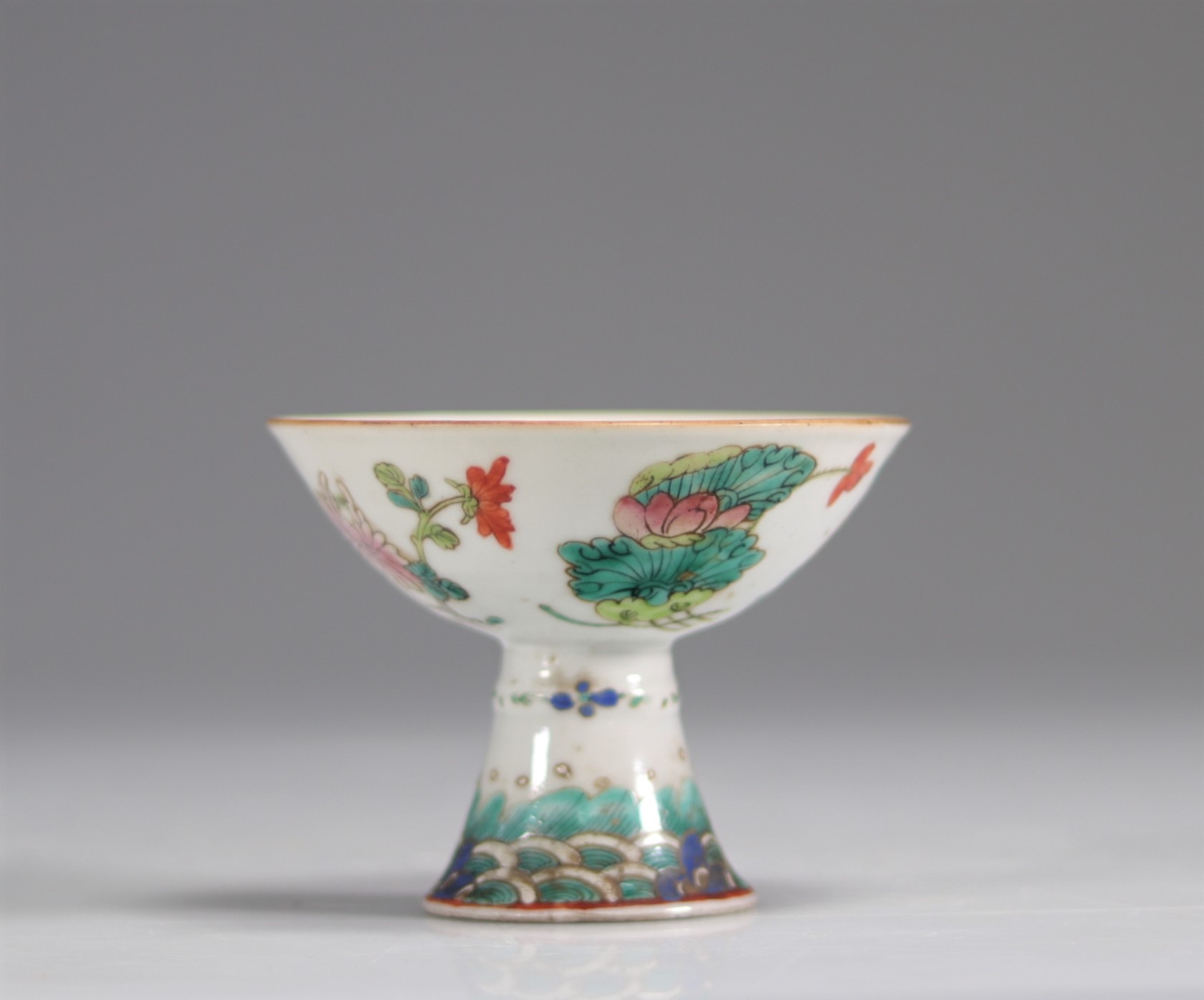 19th century Chinese porcelain bowl