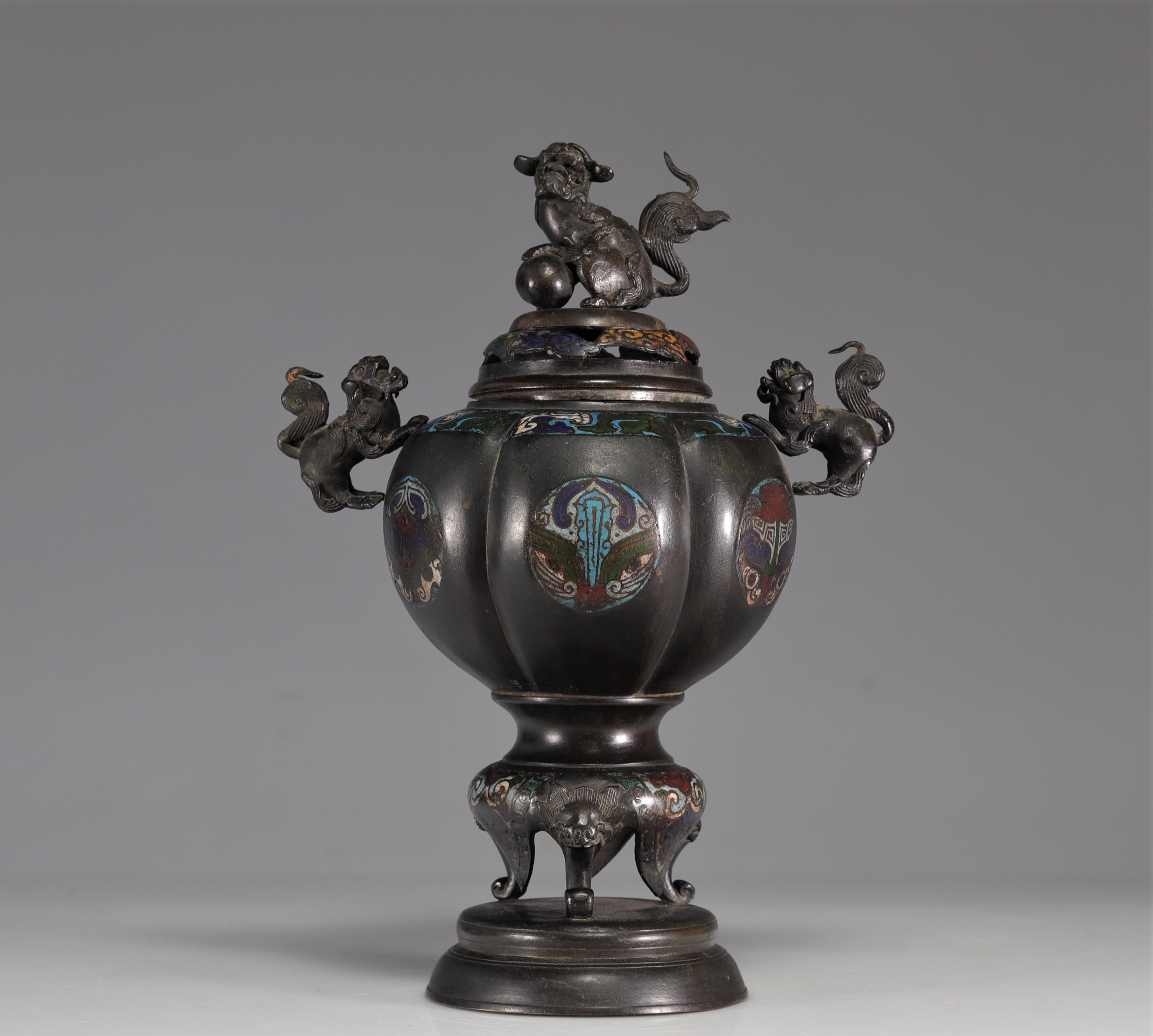 Perfume burner in cloisonne bronze originating from Asia 19th century - Image 5 of 7