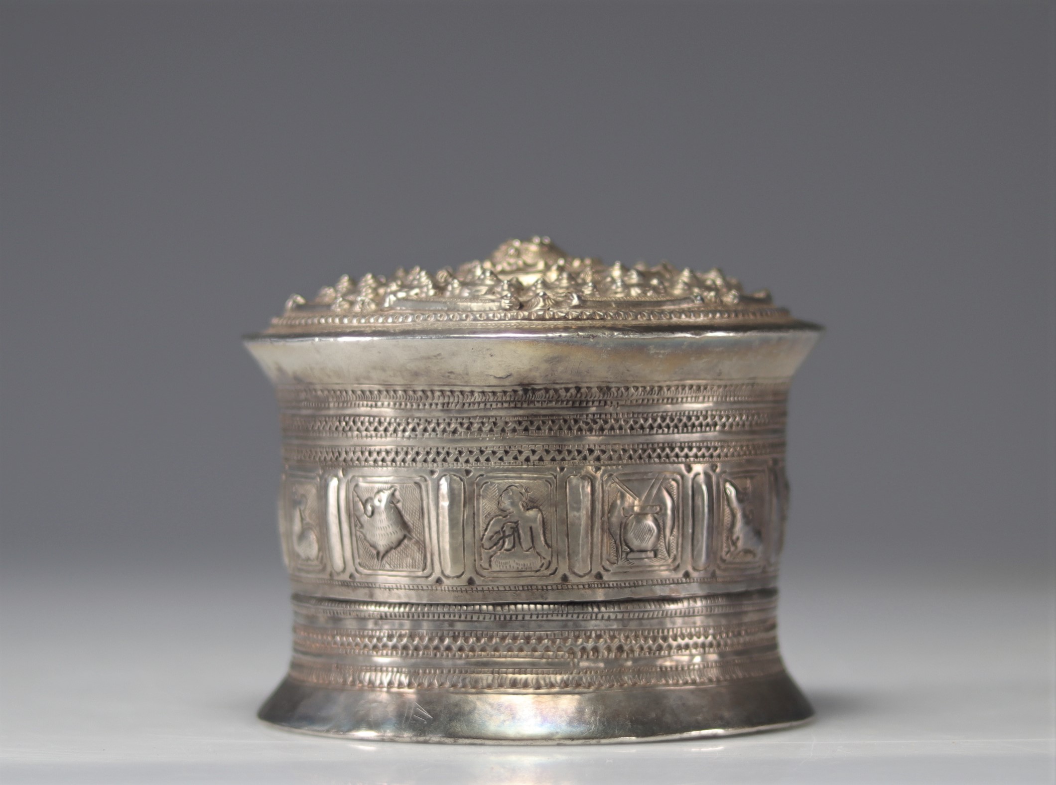 Embossed silver betel box, Burma, 19th C.