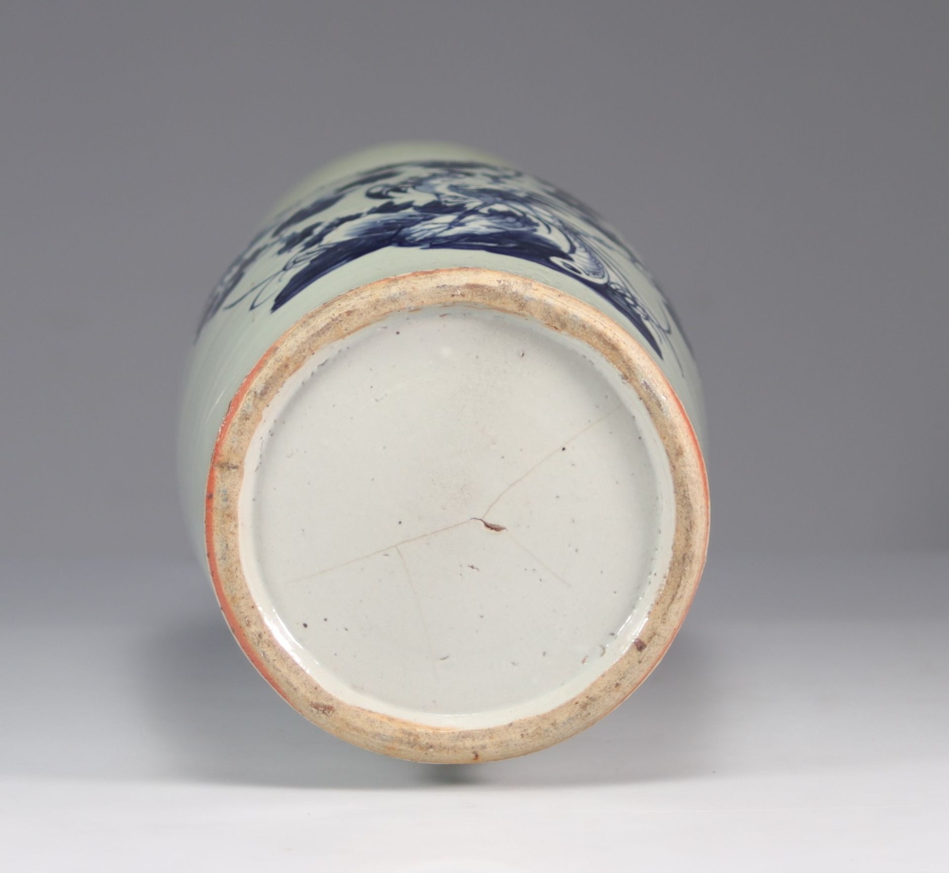 Celadon porcelain vase decorated with dragon and phoenix Qing period - Image 6 of 6