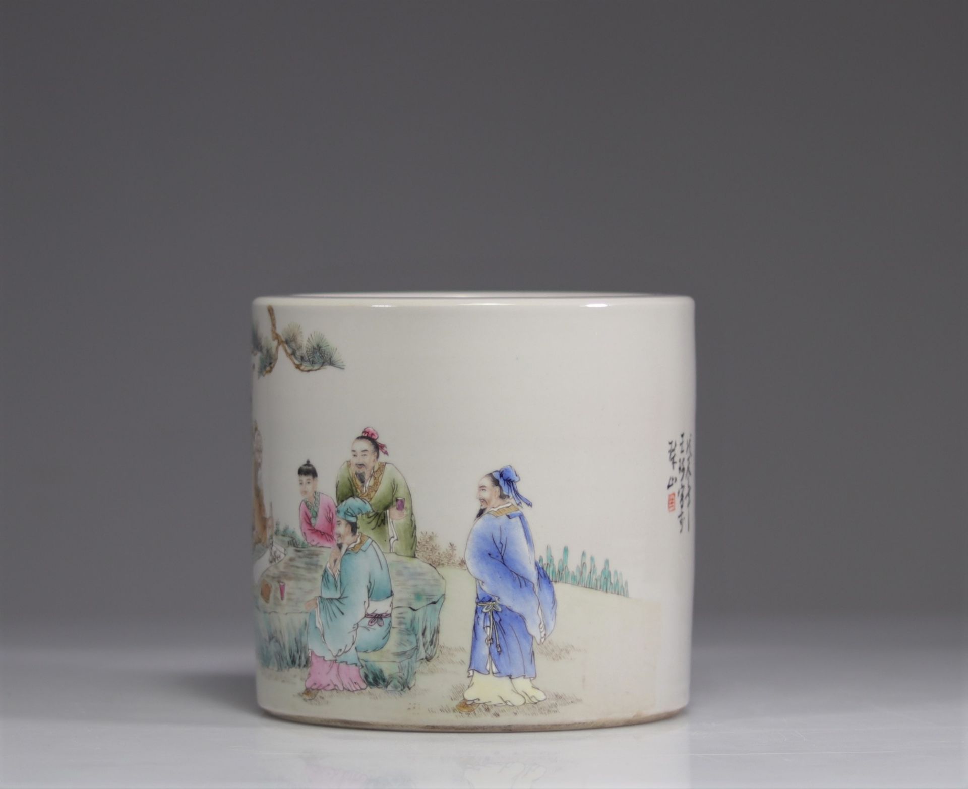 WANG QI (1884-1937) porcelain brush holder decorated with characters - Image 2 of 6