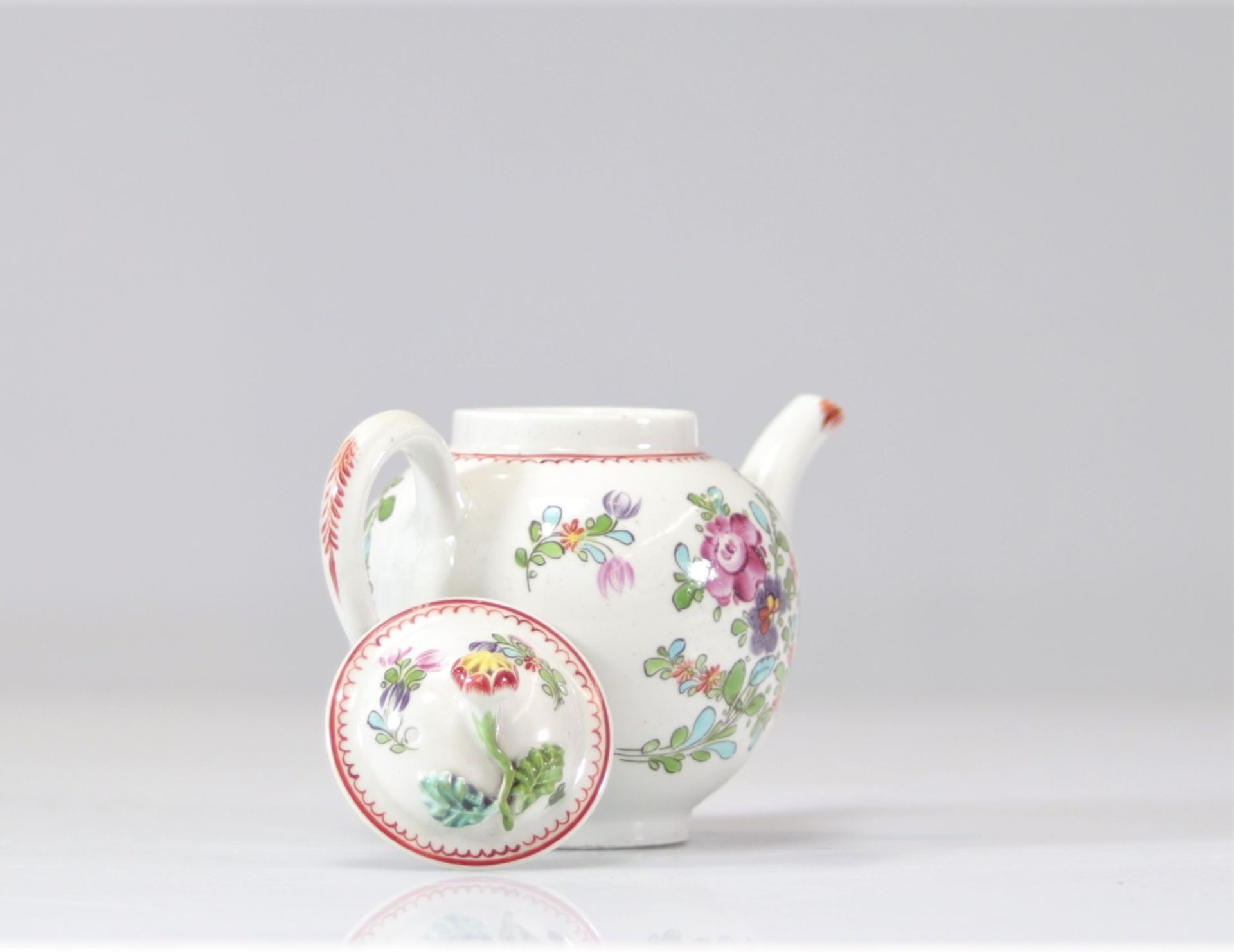 Porcelain teapot decorated with flowers 18th - Image 3 of 5