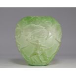 Vase "archer" signed R Lalique at the tip