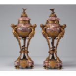 Rare pair of marble and gilt bronze cassolettes decorated with angels