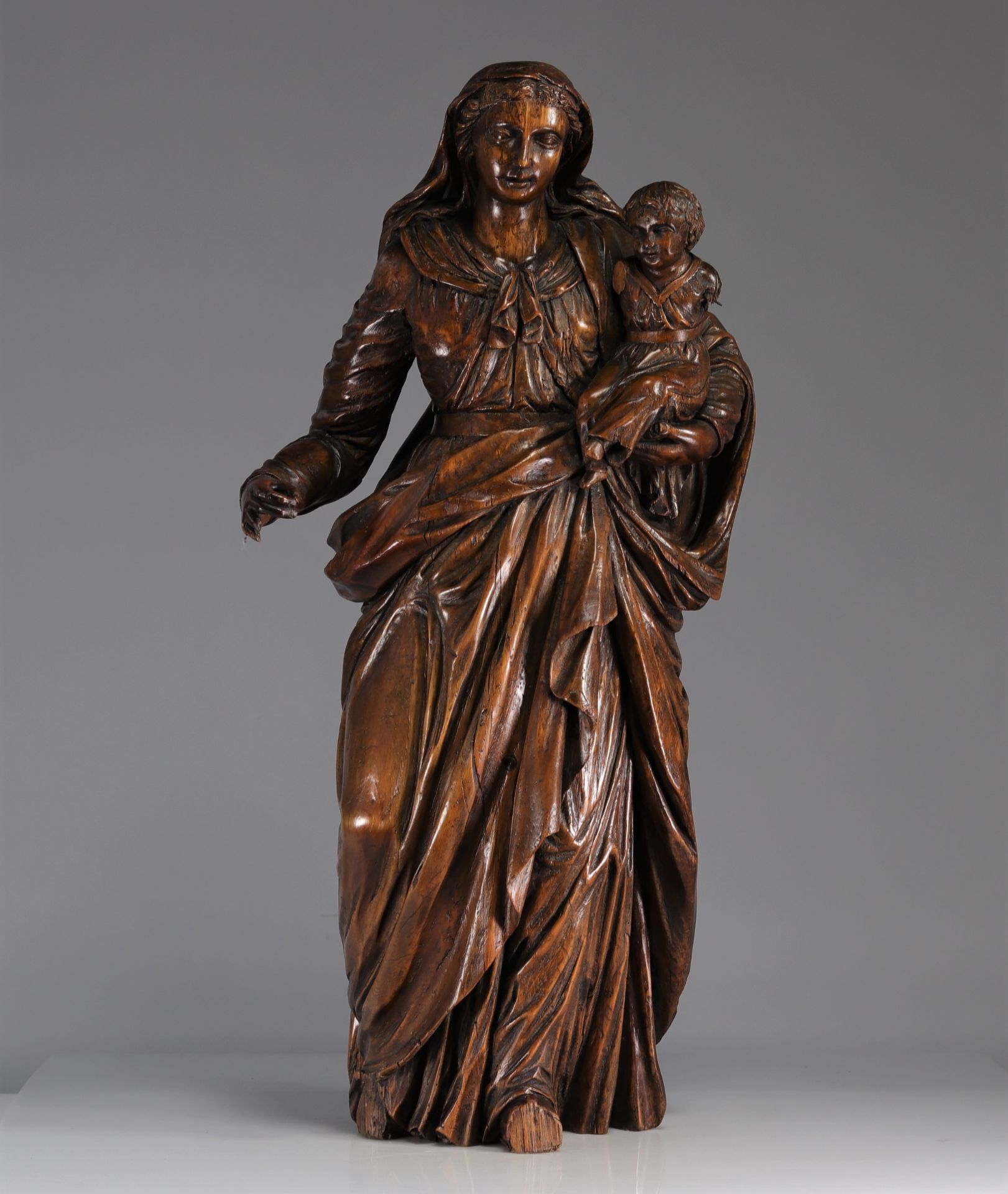 Large Virgin and Child in carved wood from Flanders, Belgium 17th century - Image 4 of 7