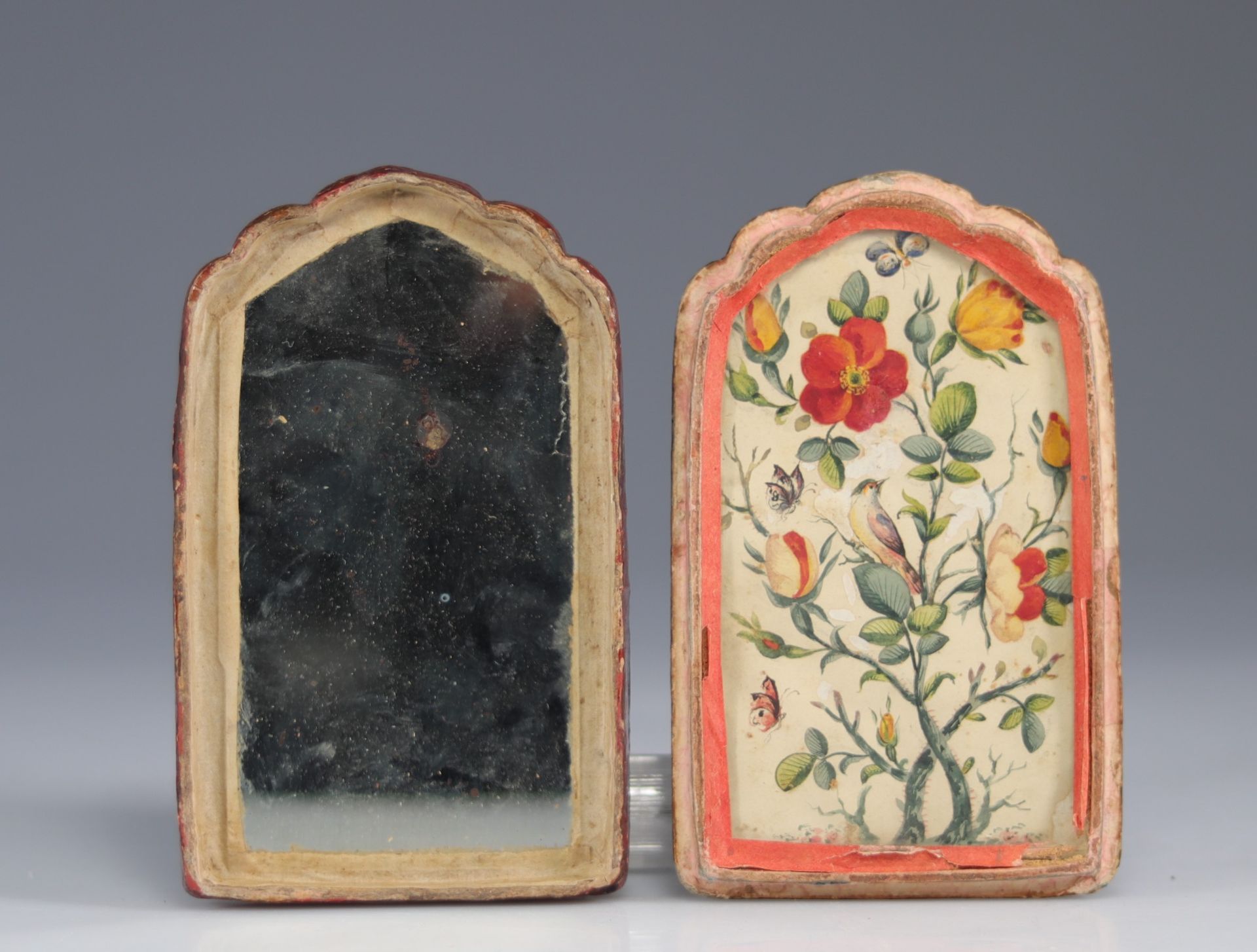 19th century Kadjar make-up box in polychrome lacquer with floral decoration - Bild 2 aus 3