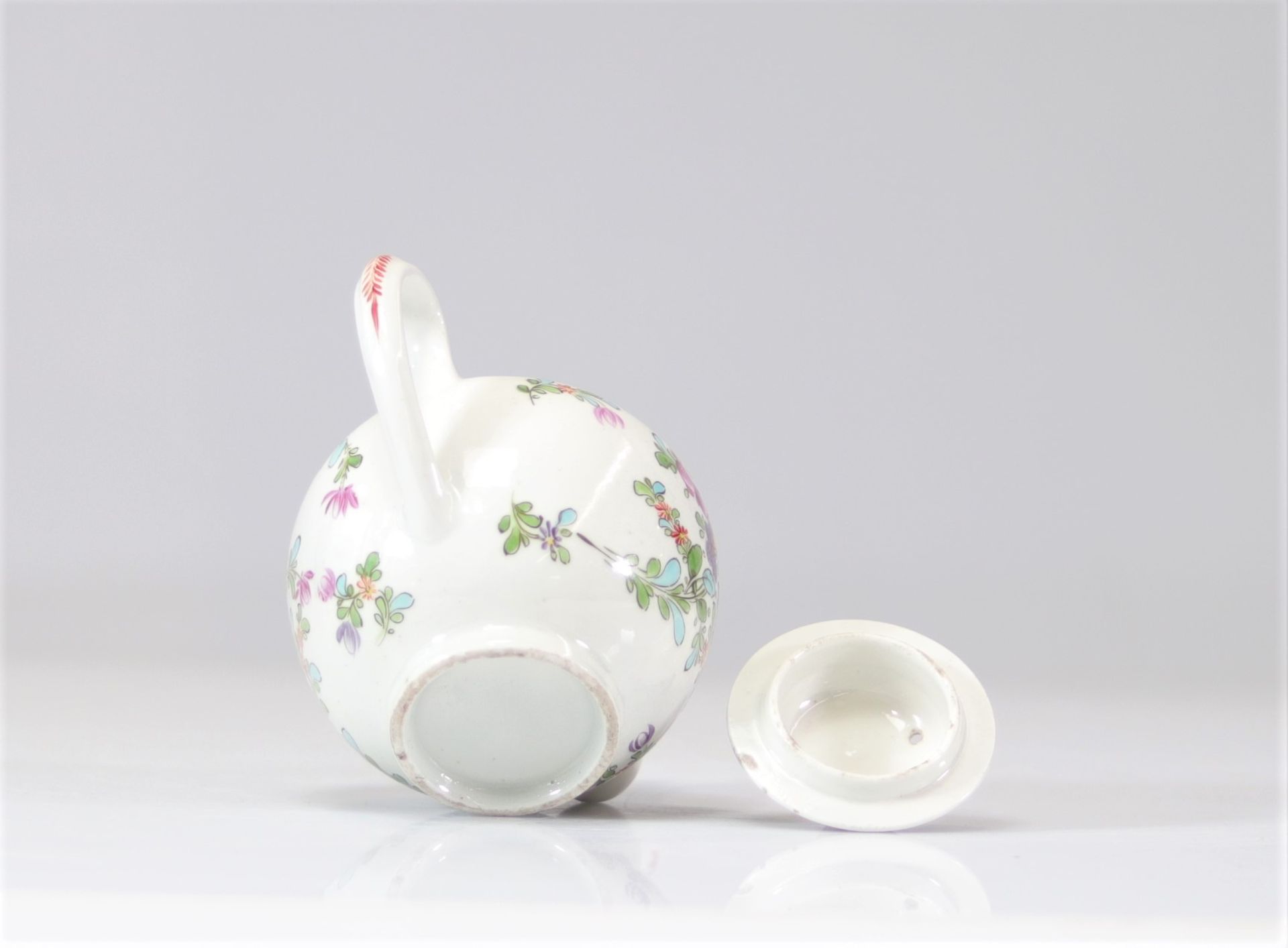 Porcelain teapot decorated with flowers 18th - Image 4 of 5