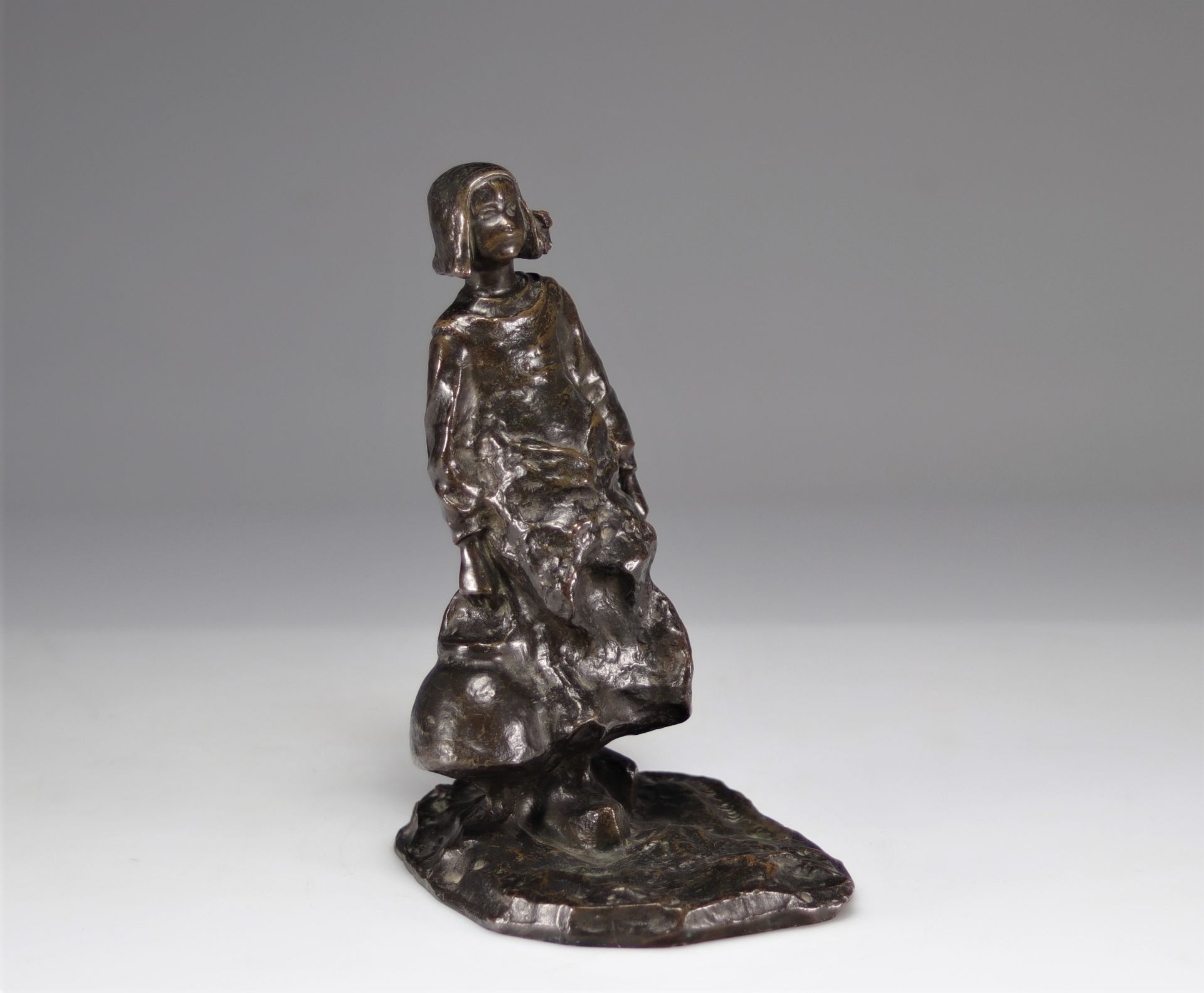Ruth Anna Maria MILLES (1873-1941) Bronze "Breton woman carrying a jug" - Image 2 of 8