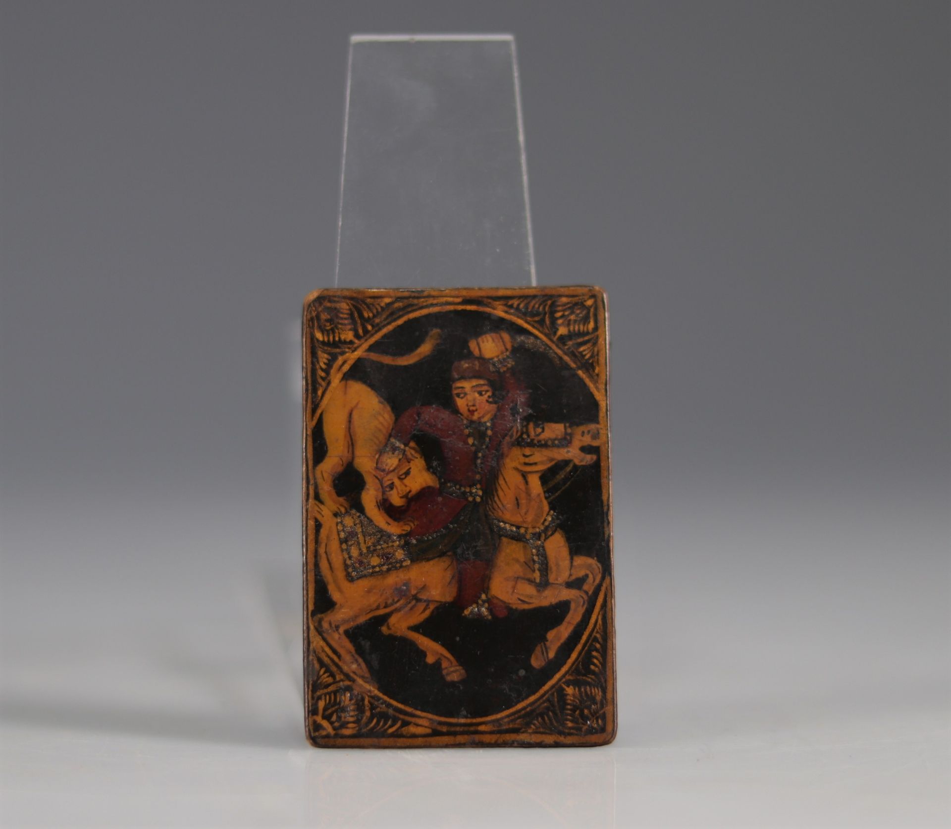 Lot of 29 19th century Kadjar playing cards in polychrome lacquer with various decorations - Bild 6 aus 10