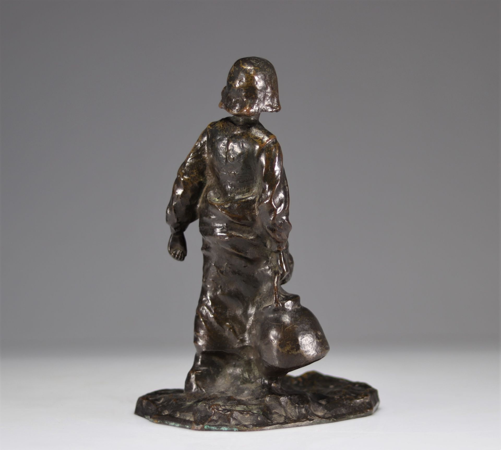 Ruth Anna Maria MILLES (1873-1941) Bronze "Breton woman carrying a jug" - Image 5 of 8