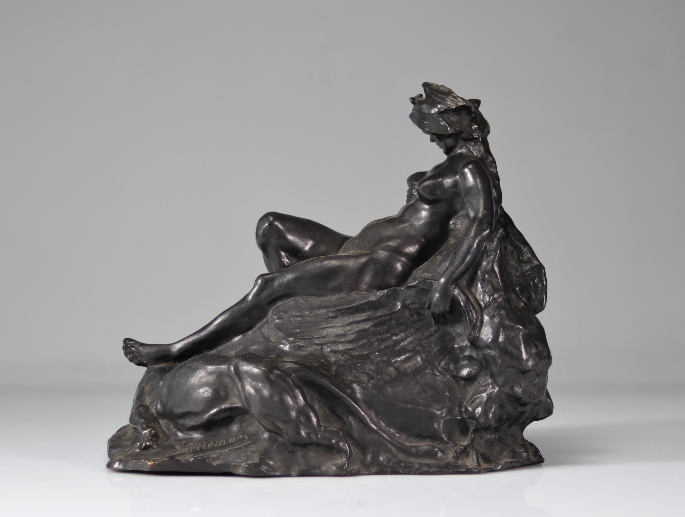 Auguste PUTTEMANS (1866-1922) Bronze "nude reclining with the panther" - Image 4 of 6