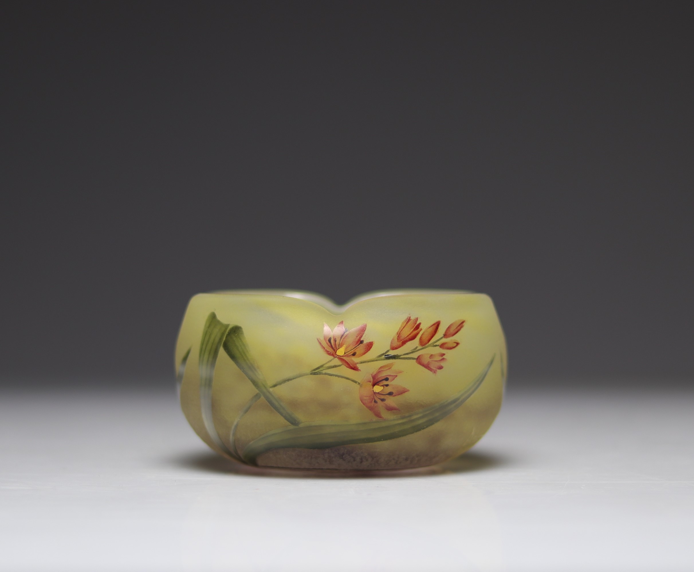 Daum Nancy enamelled flower decoration - Image 3 of 6