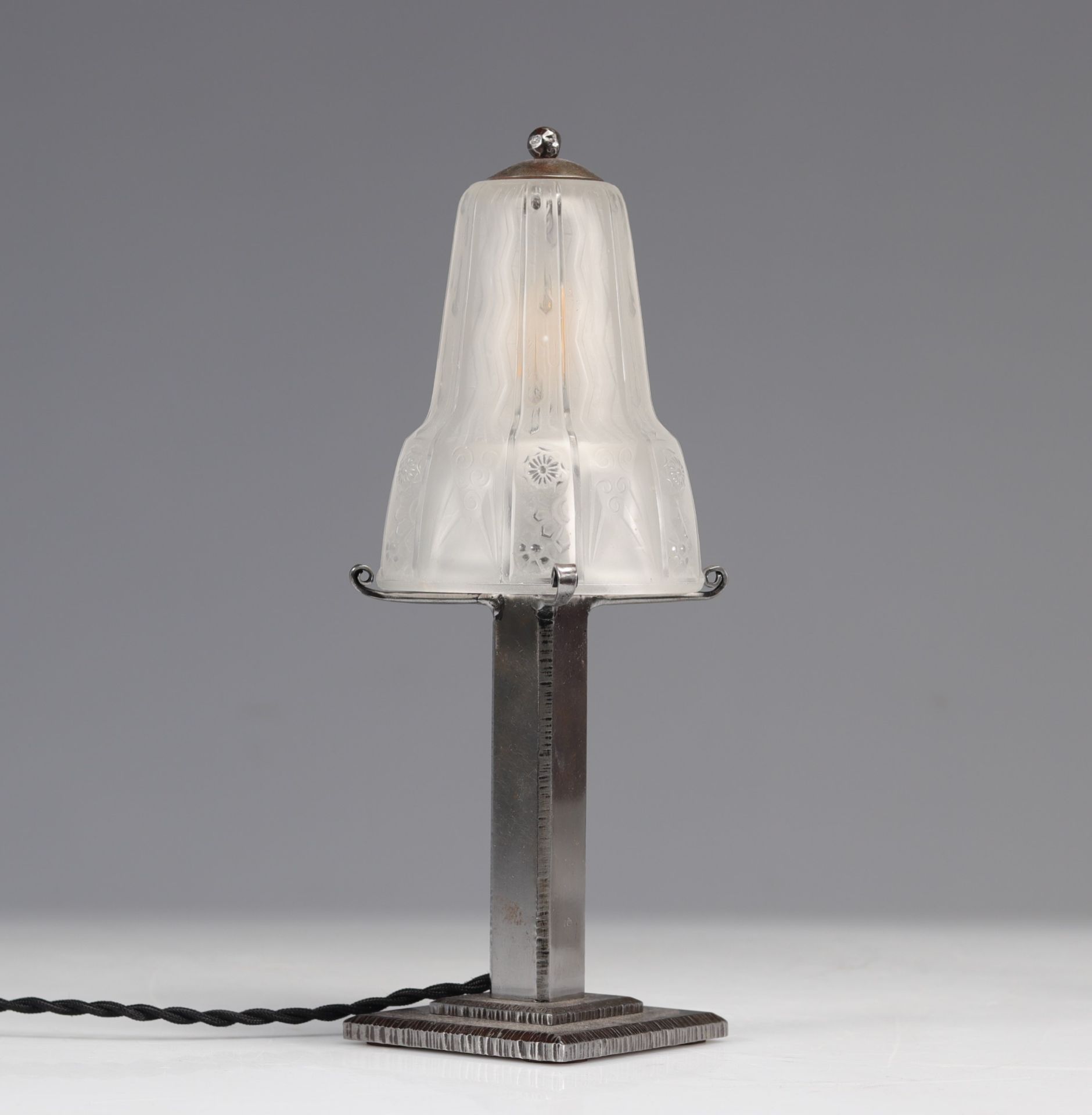 Pair of Art Deco Muller Freres Luneville desk lamps - Image 2 of 7