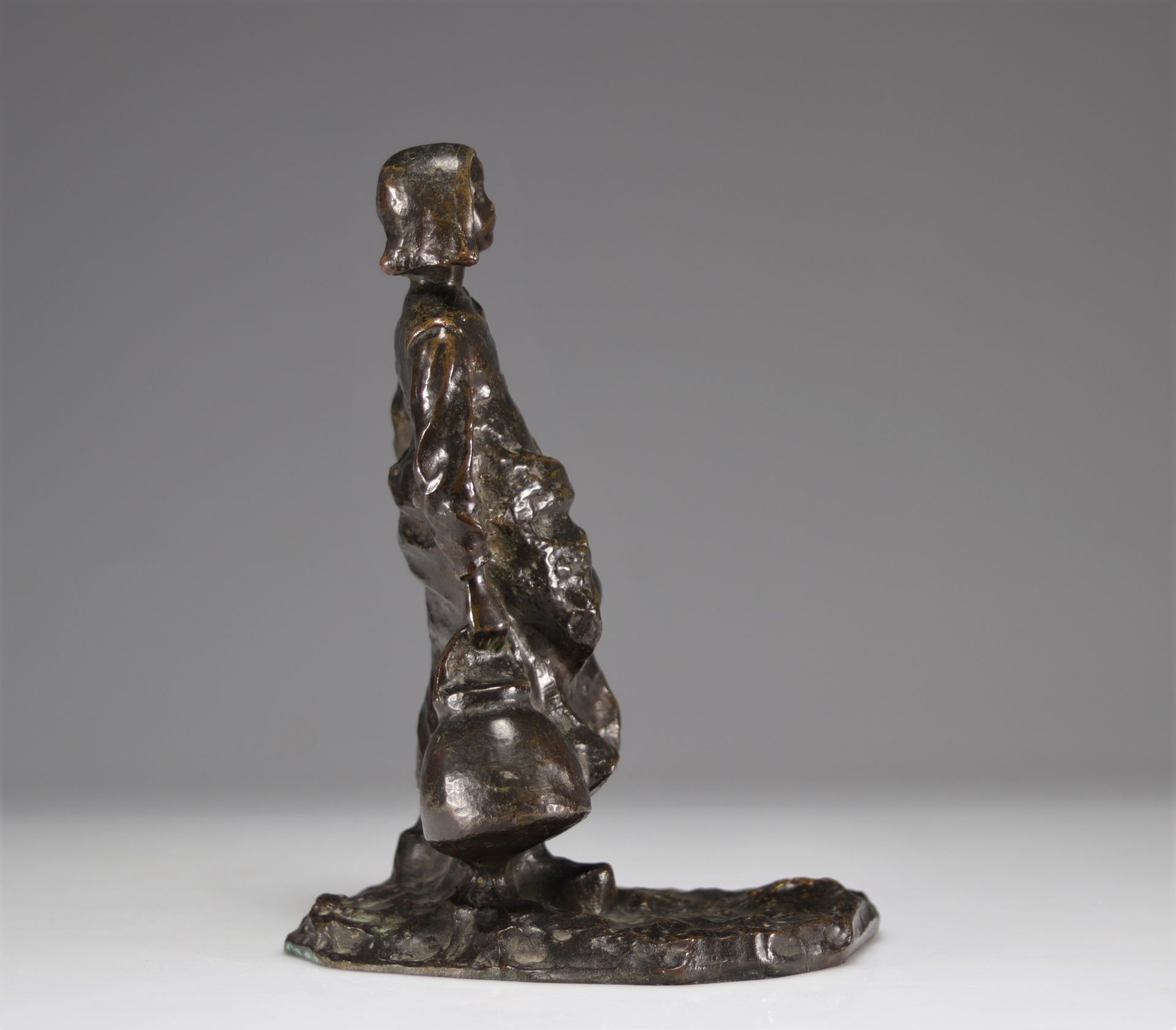 Ruth Anna Maria MILLES (1873-1941) Bronze "Breton woman carrying a jug" - Image 3 of 8