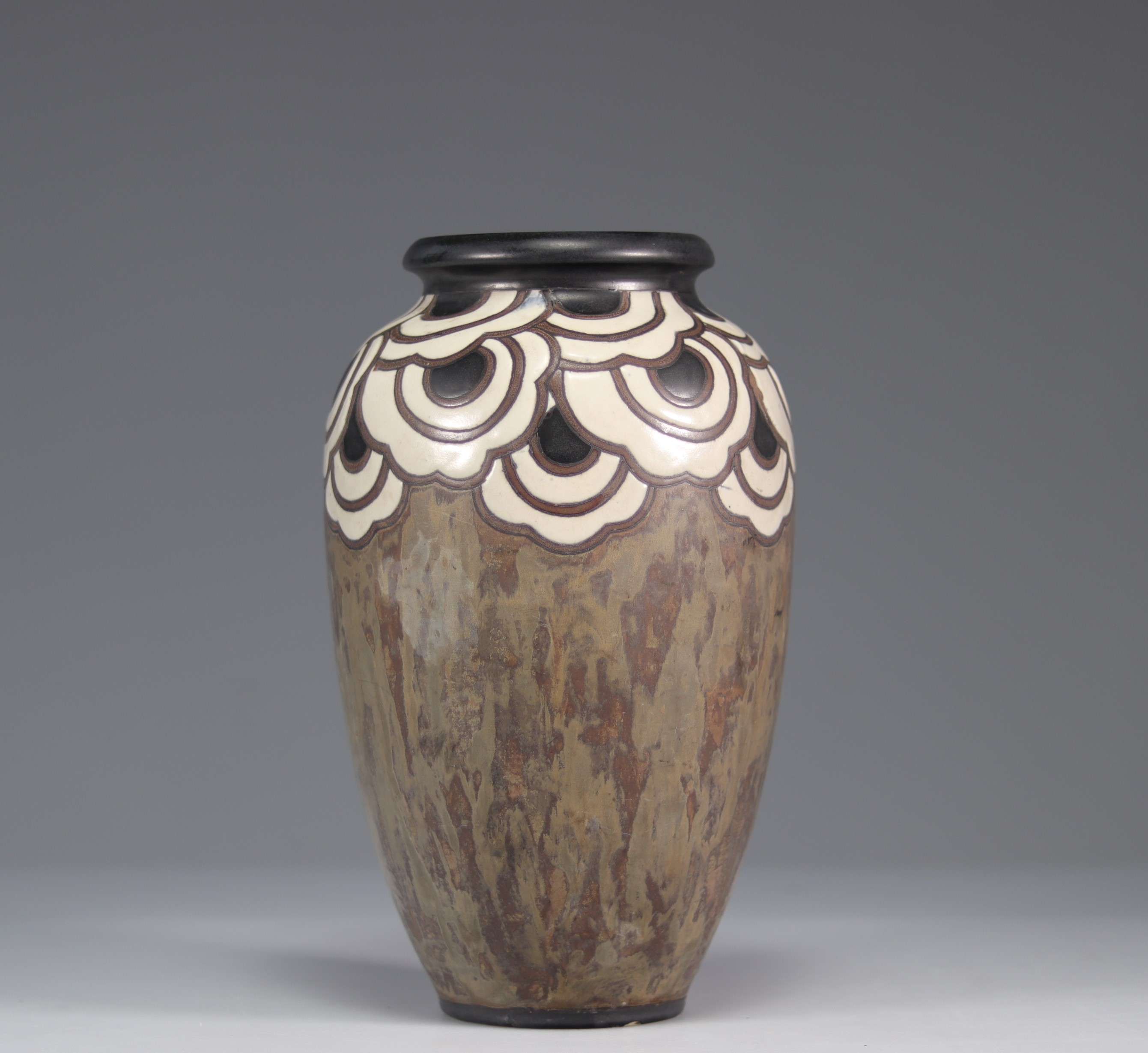 Charles CATTEAU (1880-1966) Art Deco sandstone vase - Image 2 of 4