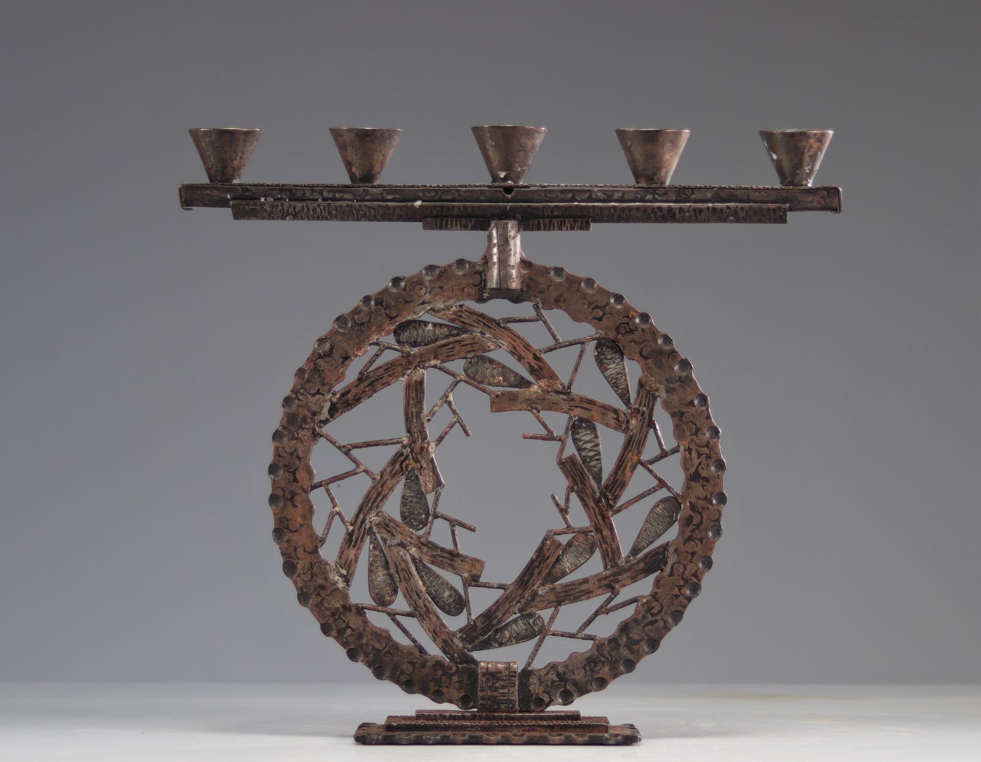 Large Art Deco wrought iron candlestick with pine cones decor - Image 3 of 3
