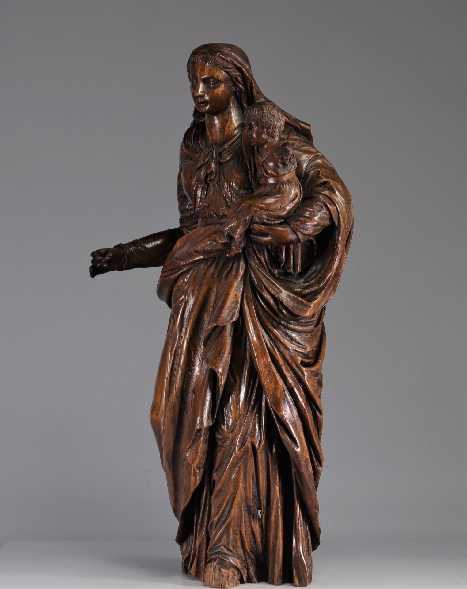 Large Virgin and Child in carved wood from Flanders, Belgium 17th century - Image 5 of 7