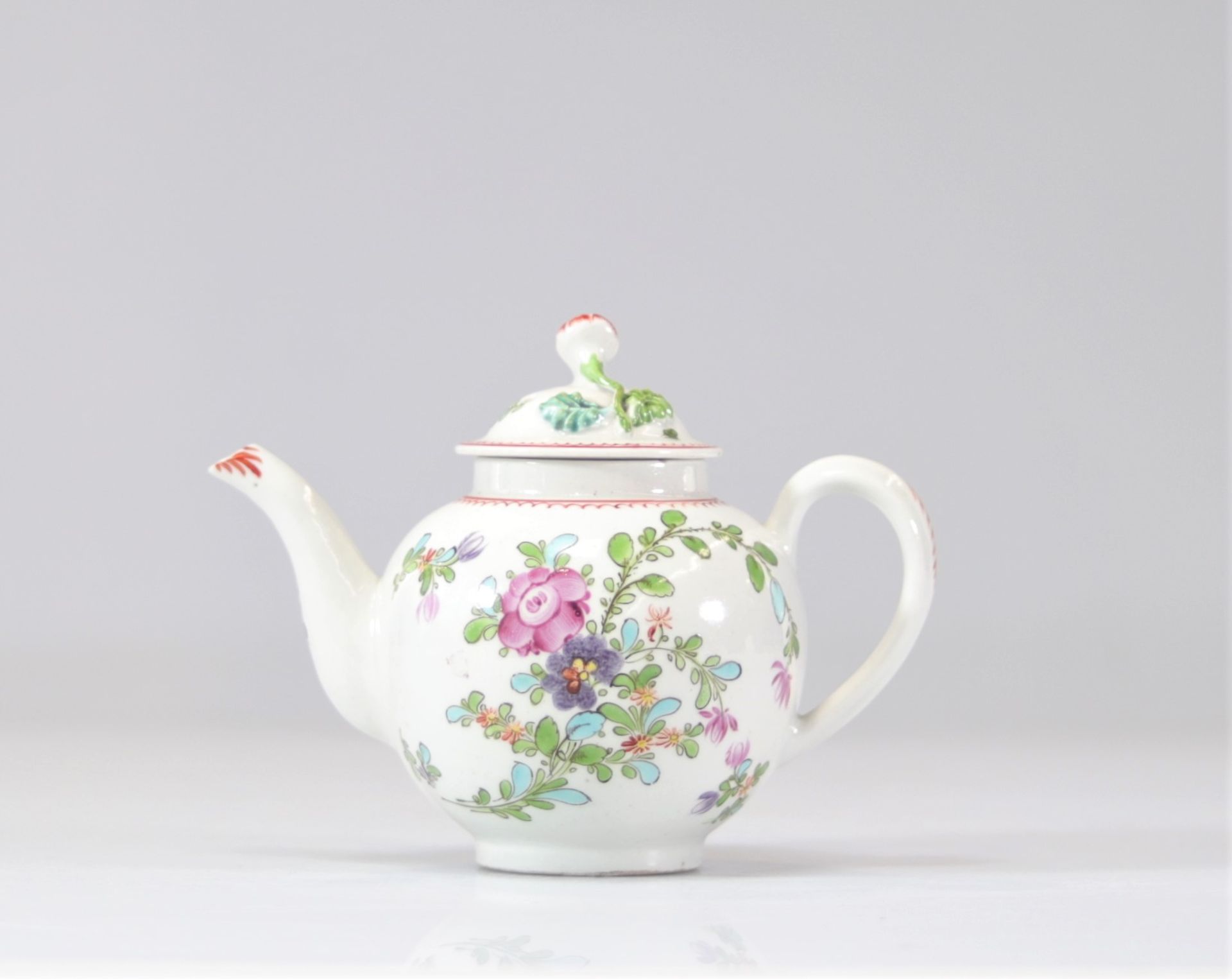 Porcelain teapot decorated with flowers 18th - Image 2 of 5